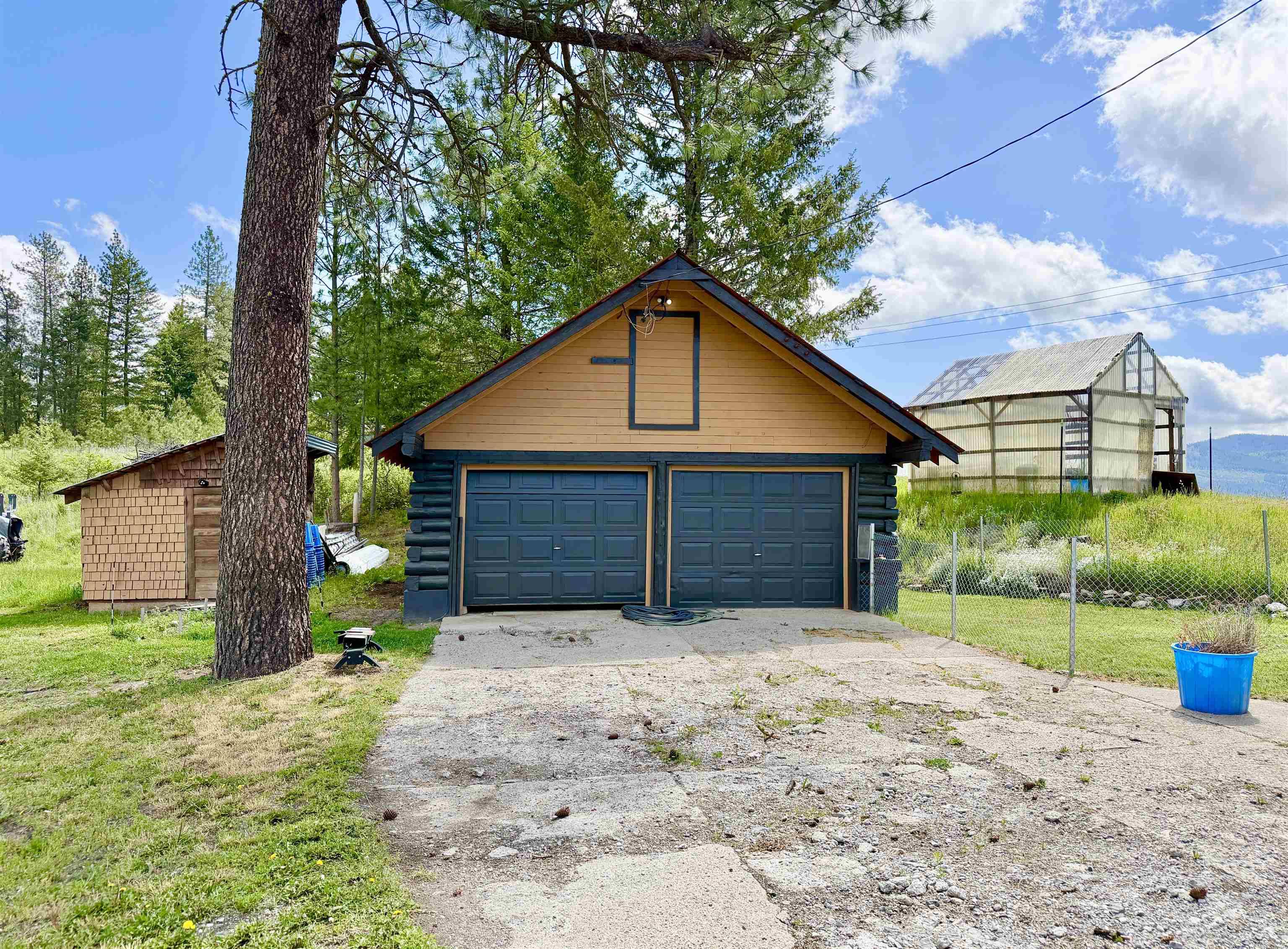 2498 Burgess Rd Rd, Addy, WA 99101