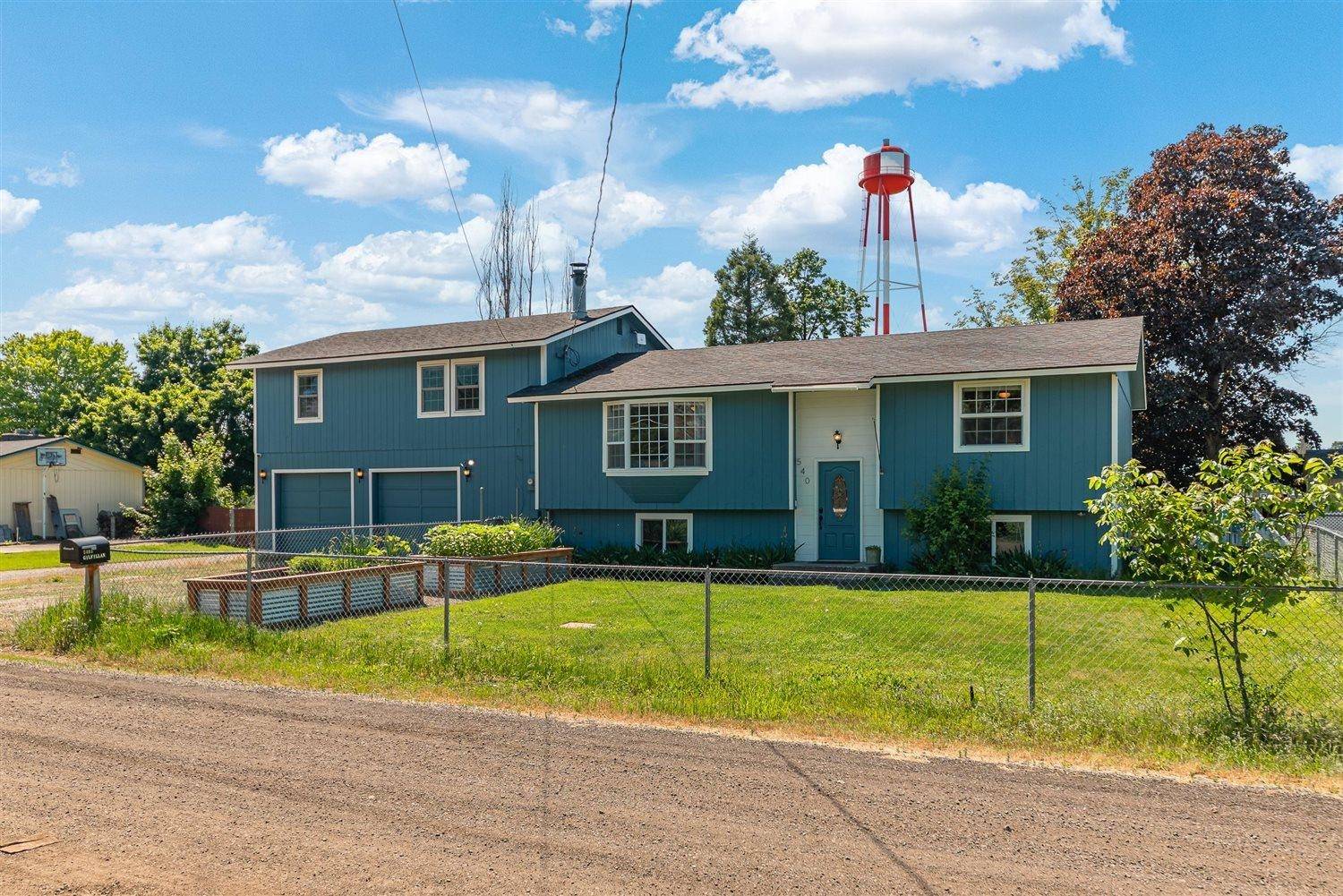 5405 N Lynden Rd, Otis Orchards, WA 99027