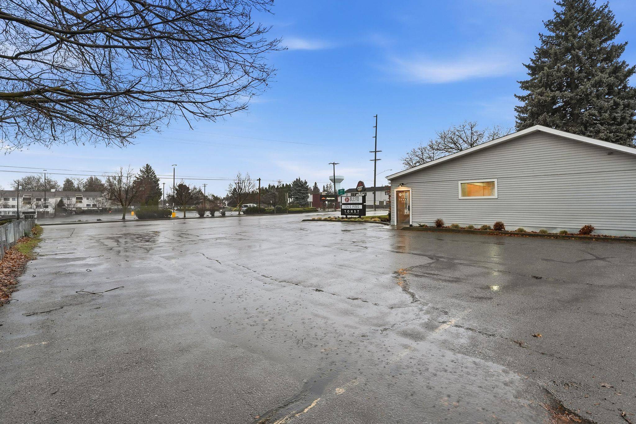 1124 S Pines Rd, Spokane Valley, WA 99206