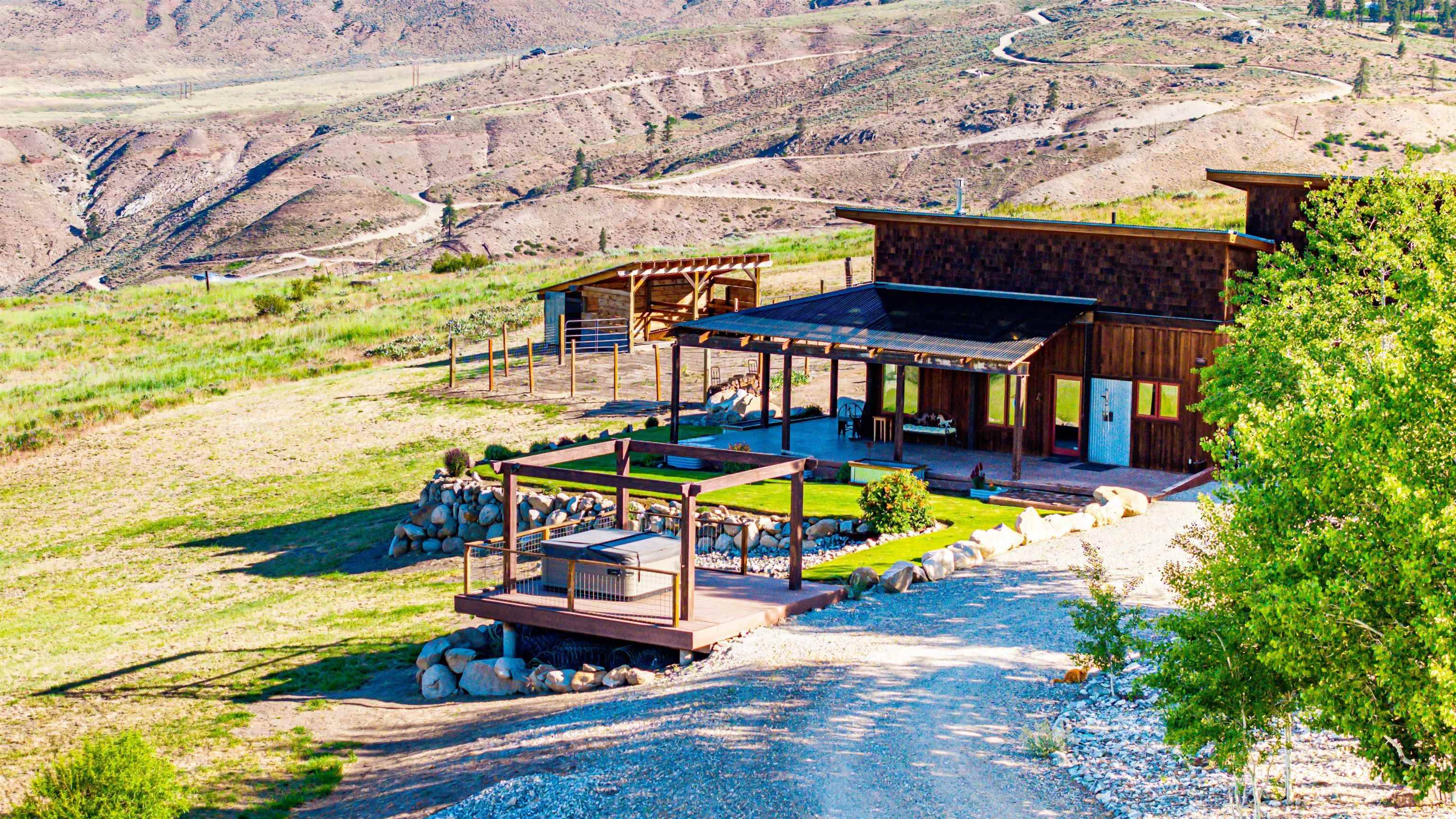 74 Sawtooth View Rd, Methow, WA 98846