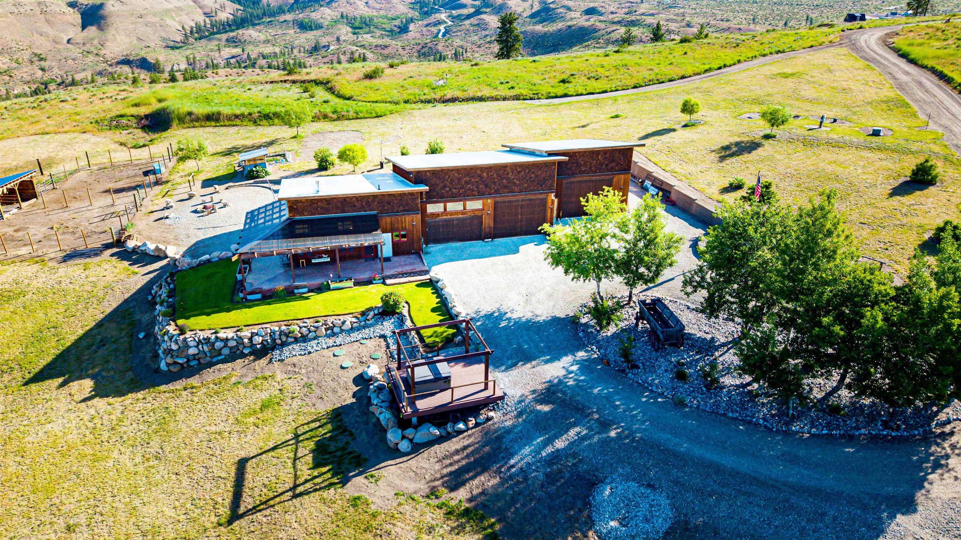 74 Sawtooth View Rd, Methow, WA 98846