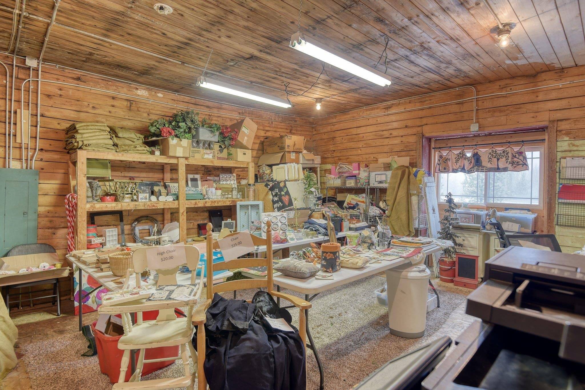3916 E Chattaroy Rd, Chattaroy, WA 99003