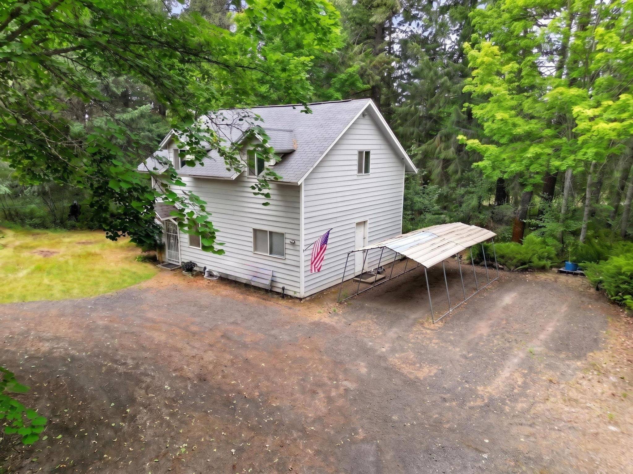 4421 E Chattaroy Rd, Chattaroy, WA 99003