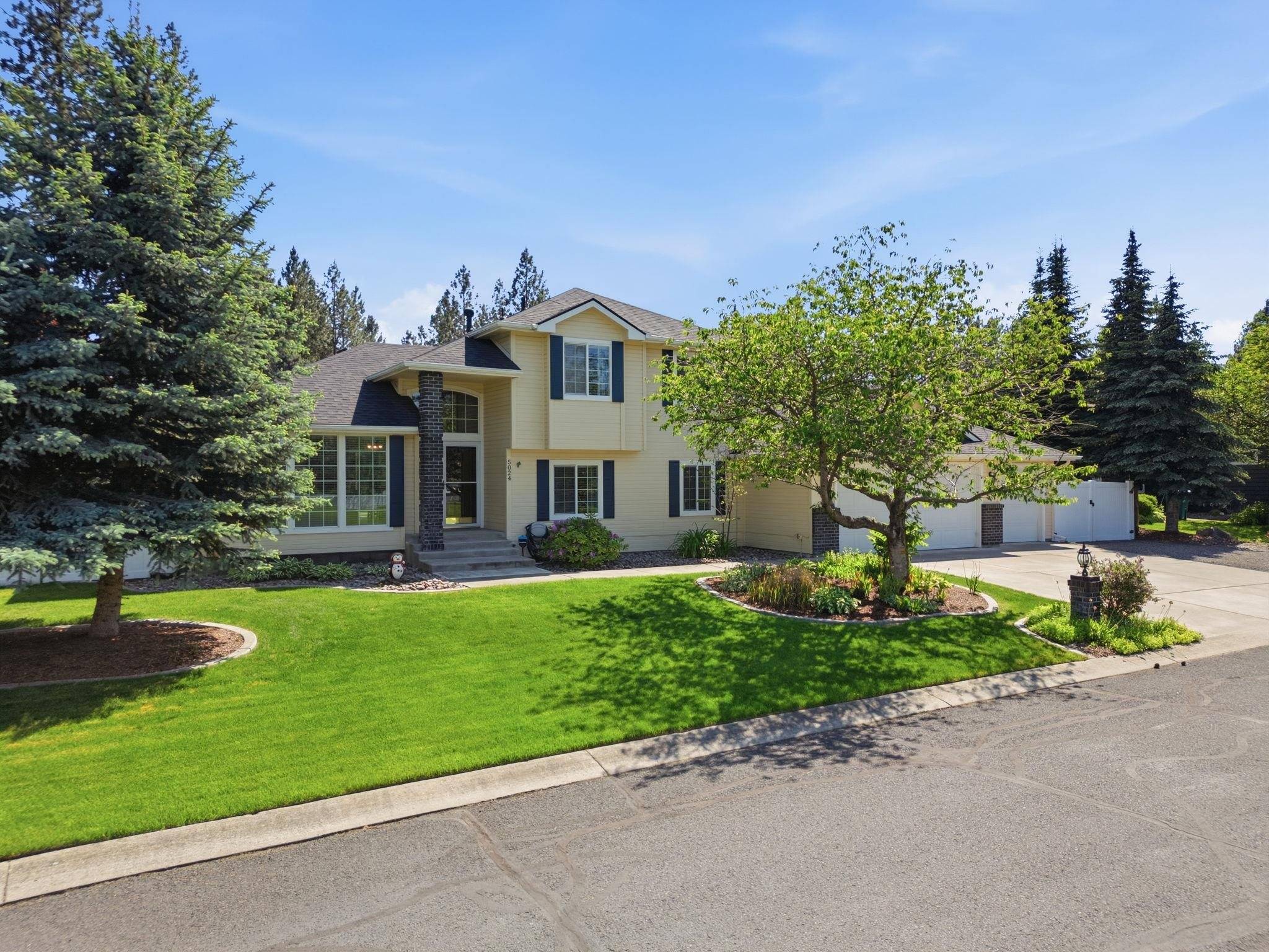 5024 E Birkenhead Ln, Colbert, WA 99005