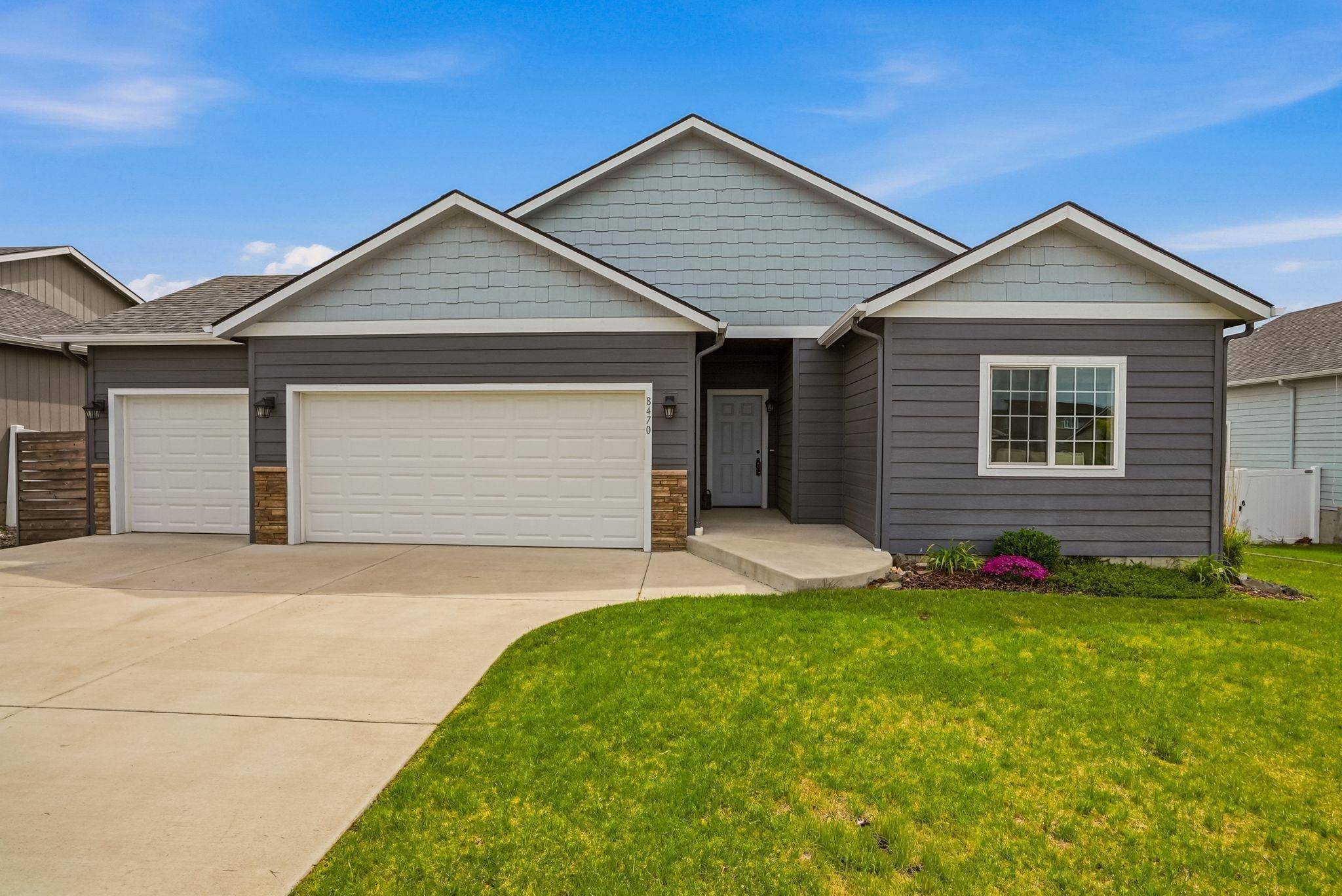 8470 N Oak St, Spokane, WA 99208