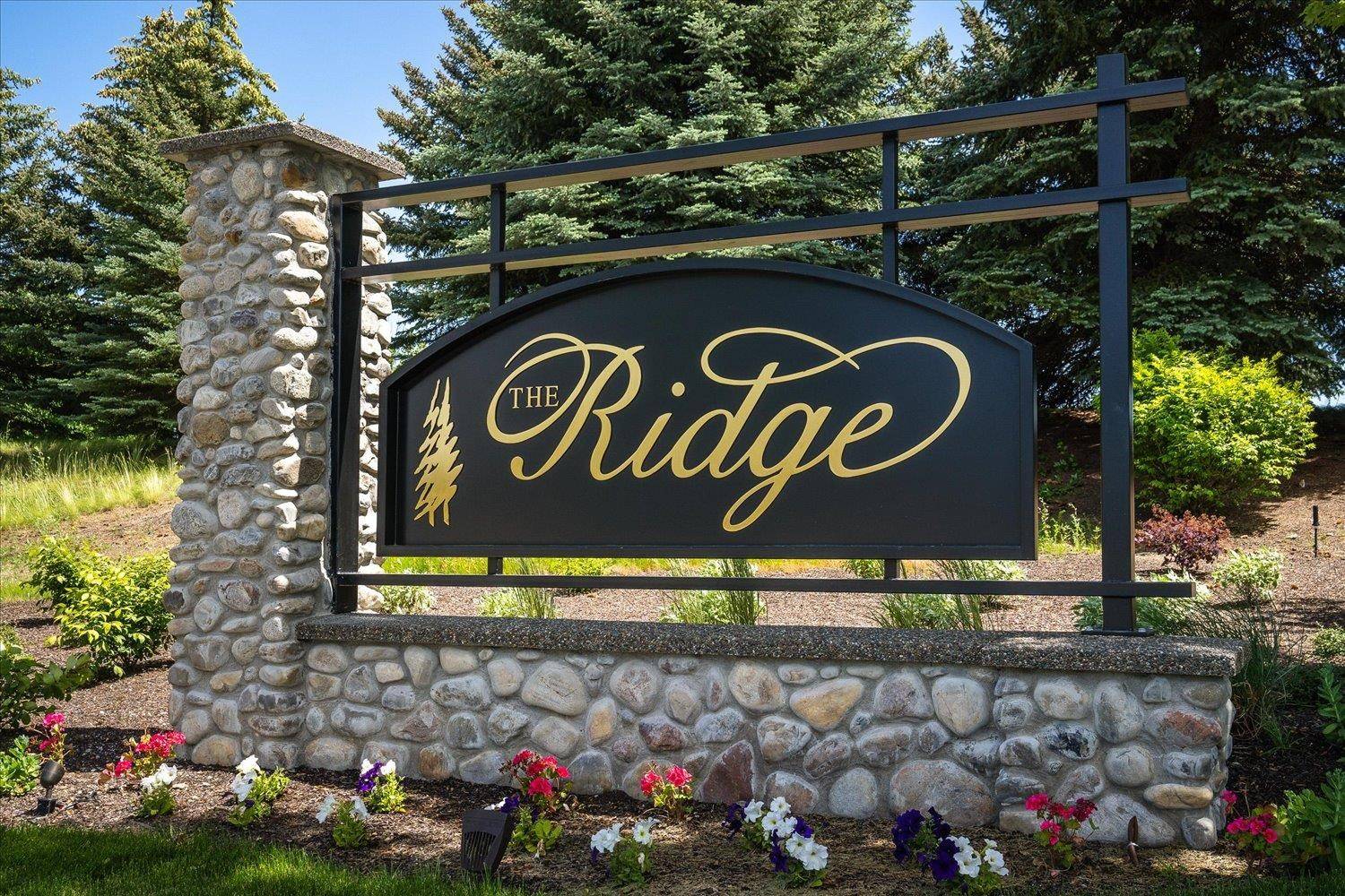 1607 E Wildflower Ln, Spokane, WA 99224