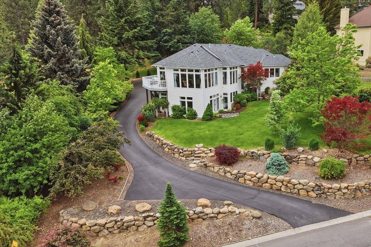 4913 S Bella Vista Dr, Veradale, WA 99037