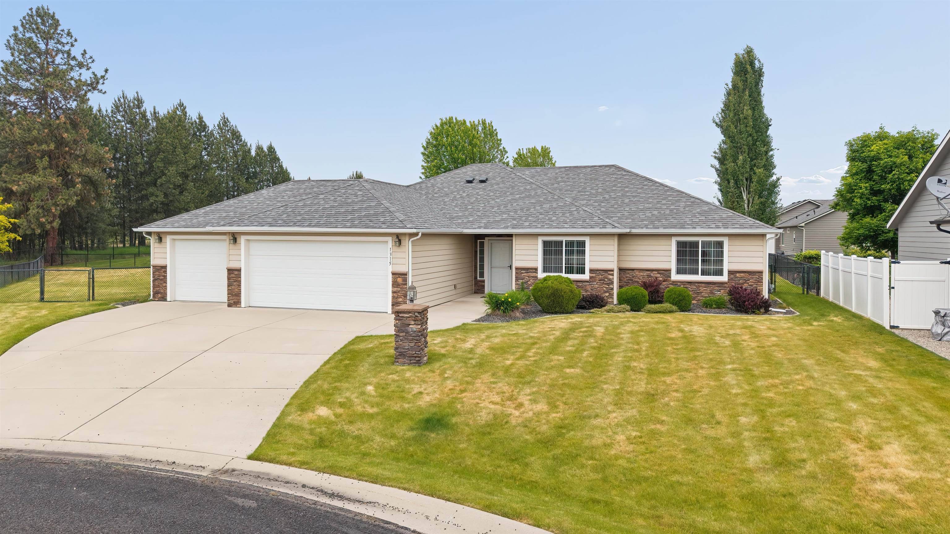 1315 E Cascade Ct, Deer Park, WA 99006