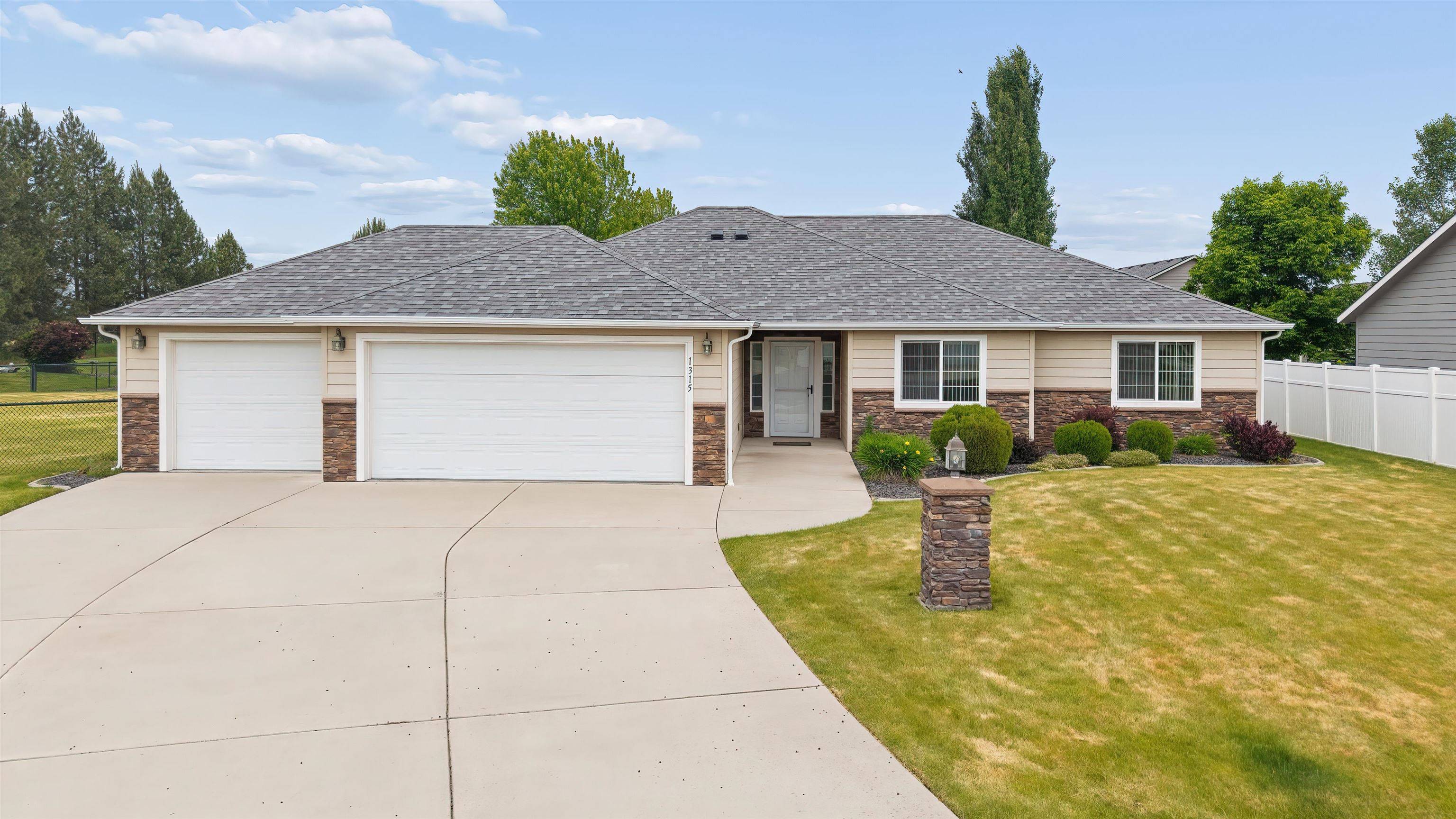 1315 E Cascade Ct, Deer Park, WA 99006