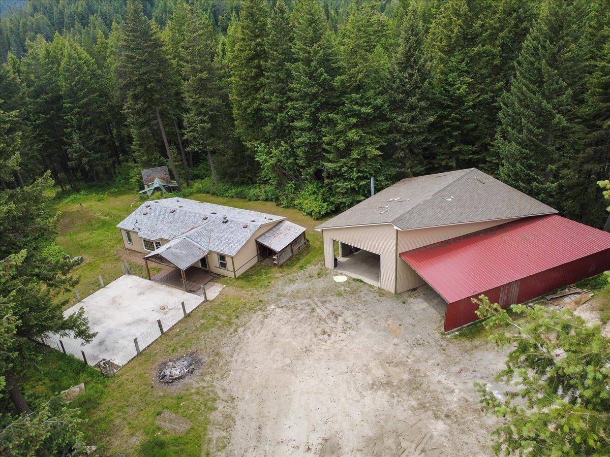 14611 Mountain View Ln, Newman Lake, WA 99025