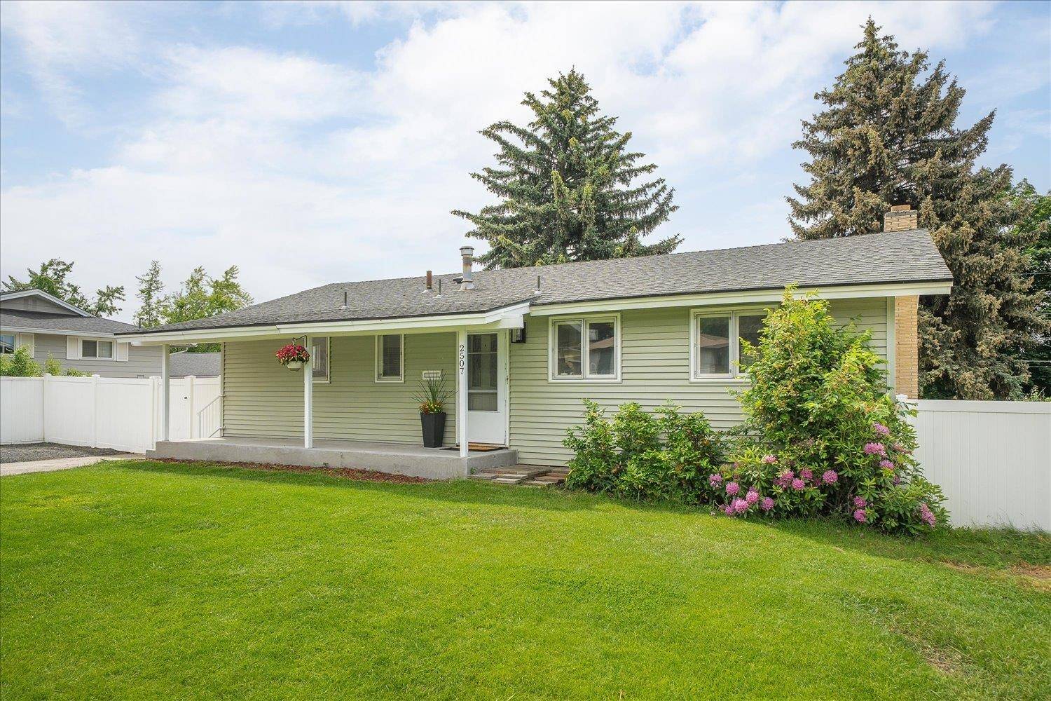 2507 W Holyoke Ave, Spokane, WA 99208