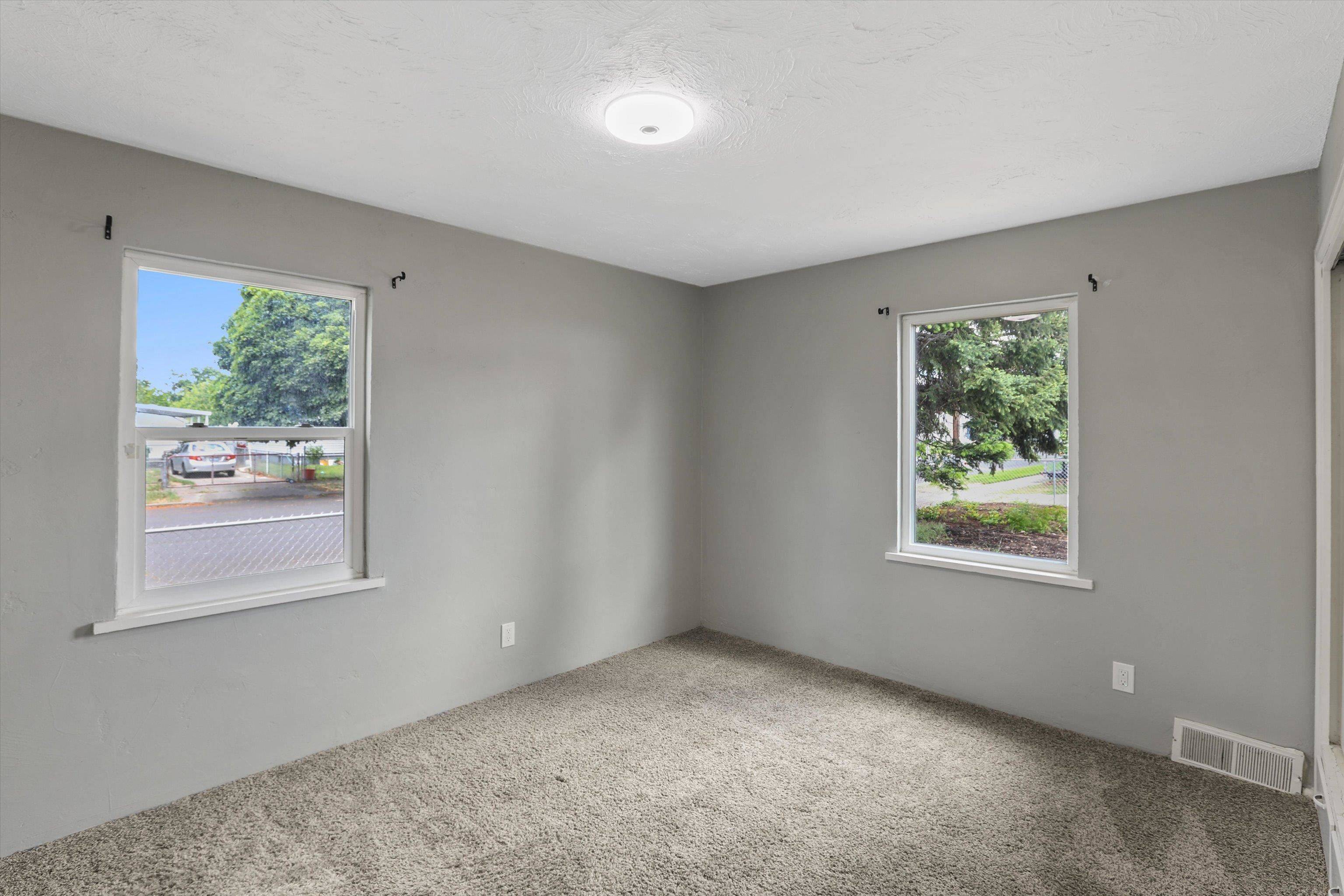 1618 N Smith St, Spokane, WA 99207