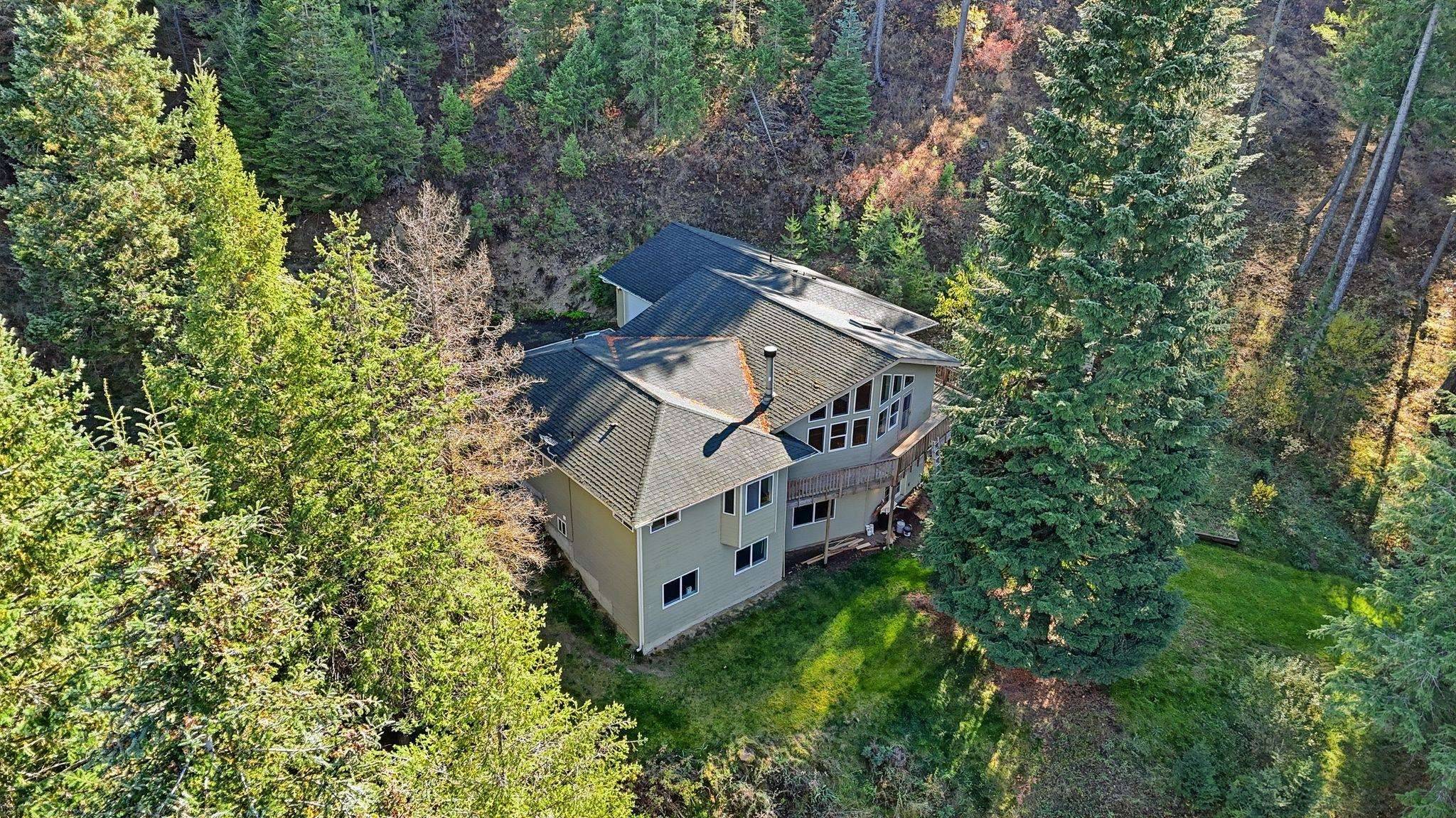 30324 N Elk Chattaroy Rd, Chattaroy, WA 99003
