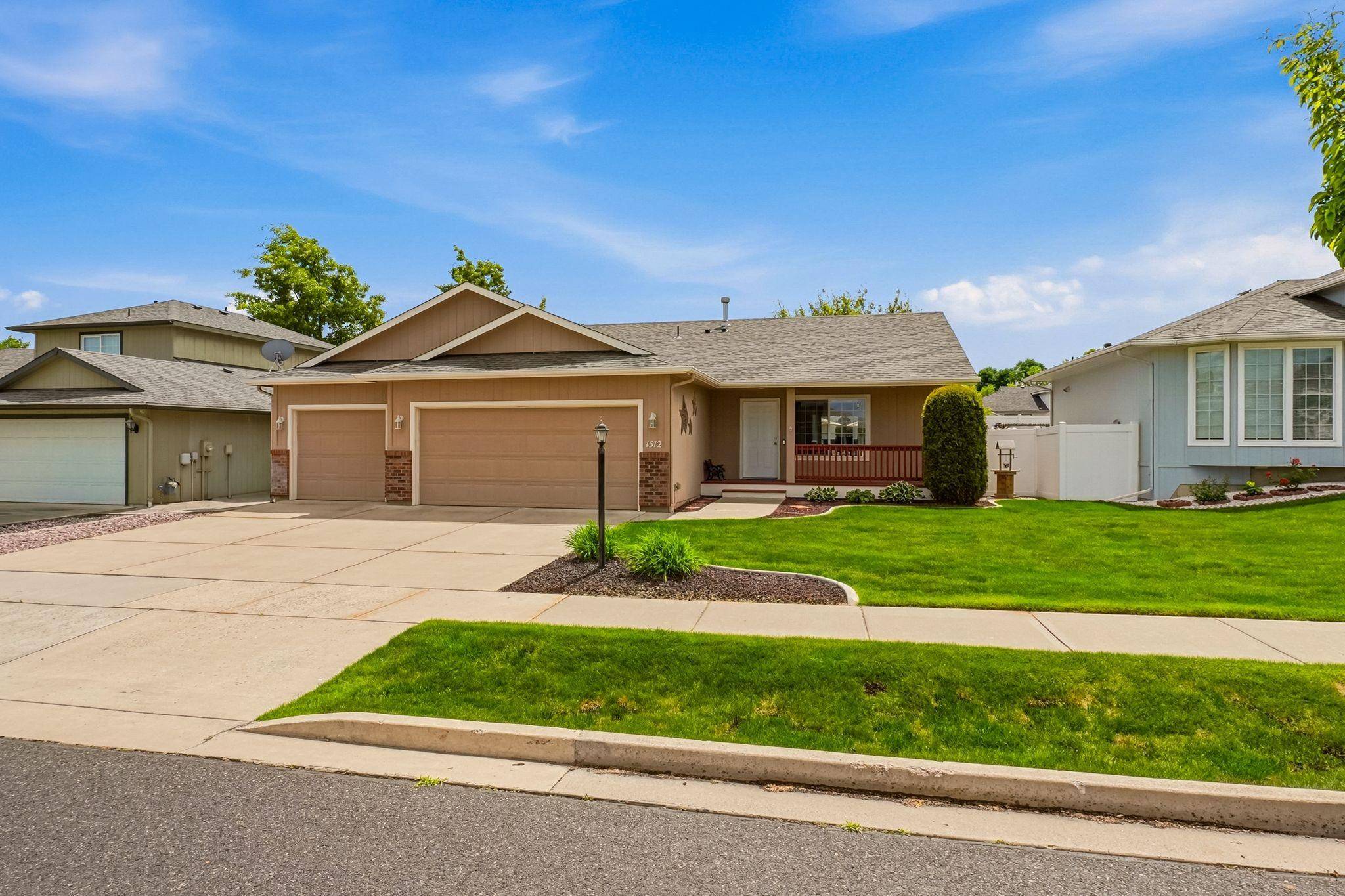 1512 E Houghton Ct, Spokane, WA 99217