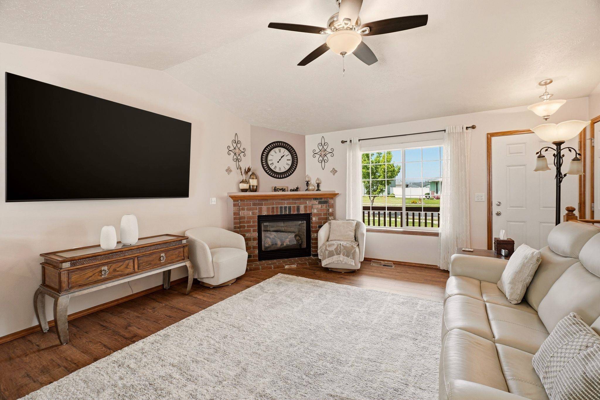 1512 E Houghton Ct, Spokane, WA 99217