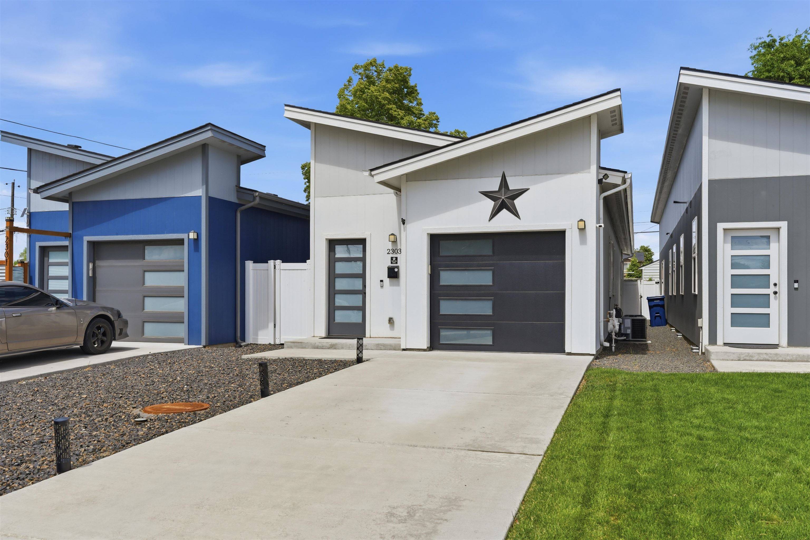 2303 E Longfellow Ave, Spokane, WA 99207