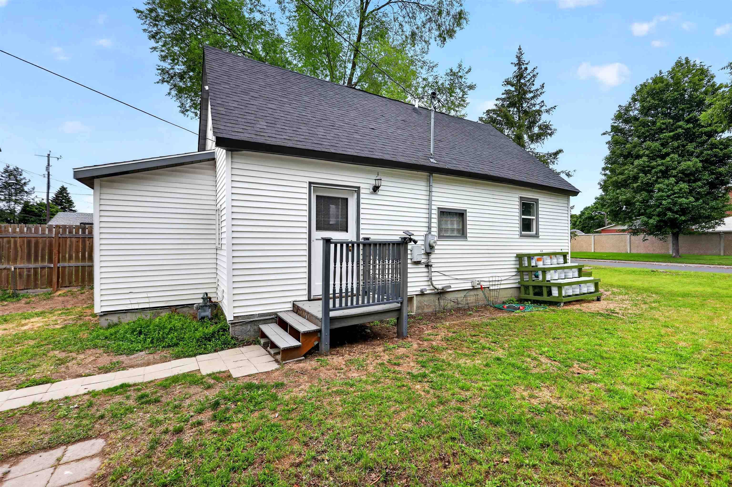 4423 N Cedar St, Spokane, WA 99205