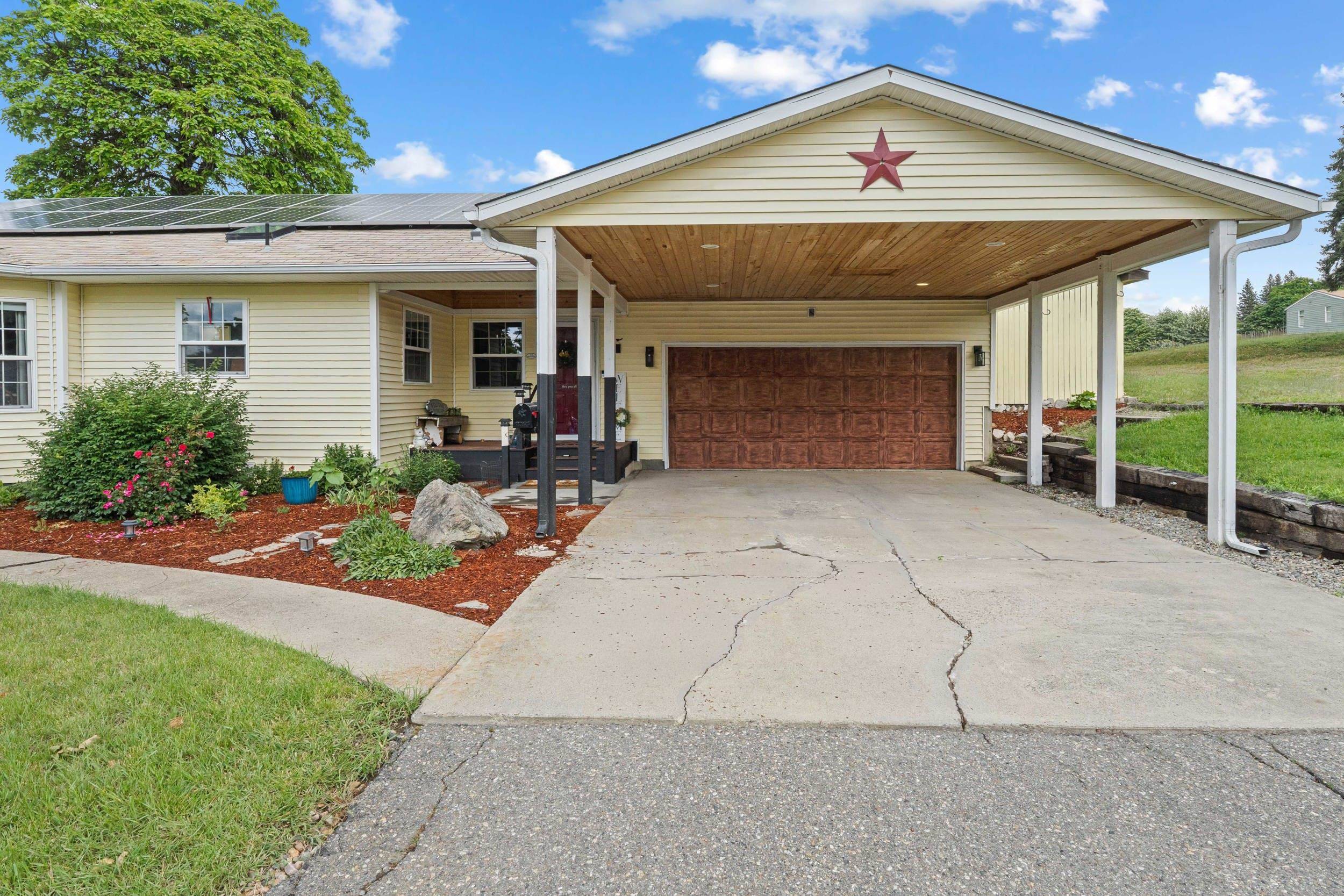 985 E Forest Ave, Colville, WA 99114