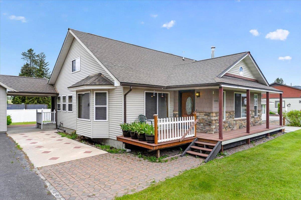 1005 N 3RD E St, Chewelah, WA 99109