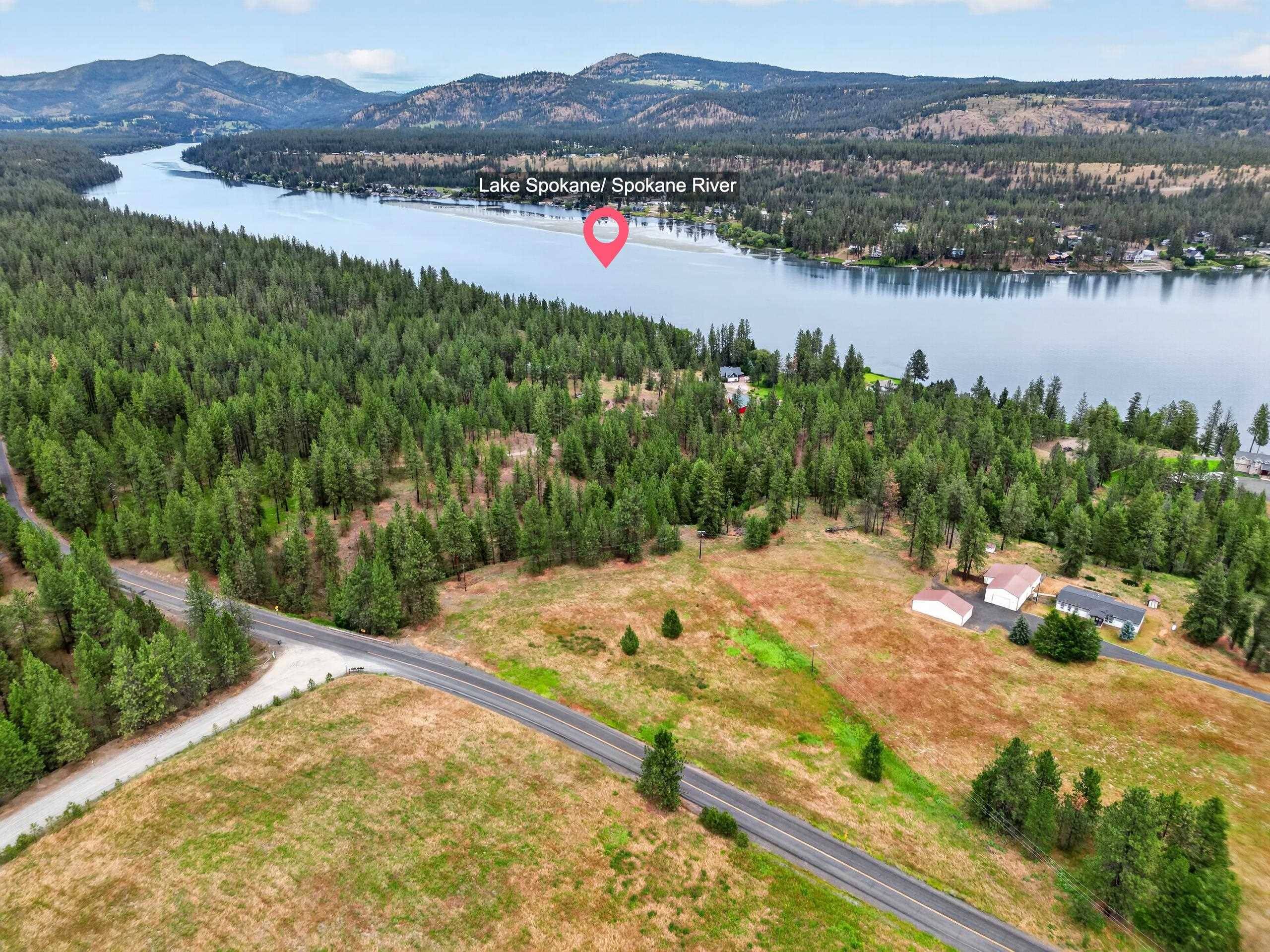 18911 N South Bank Rd, Nine Mile Falls, WA 99026
