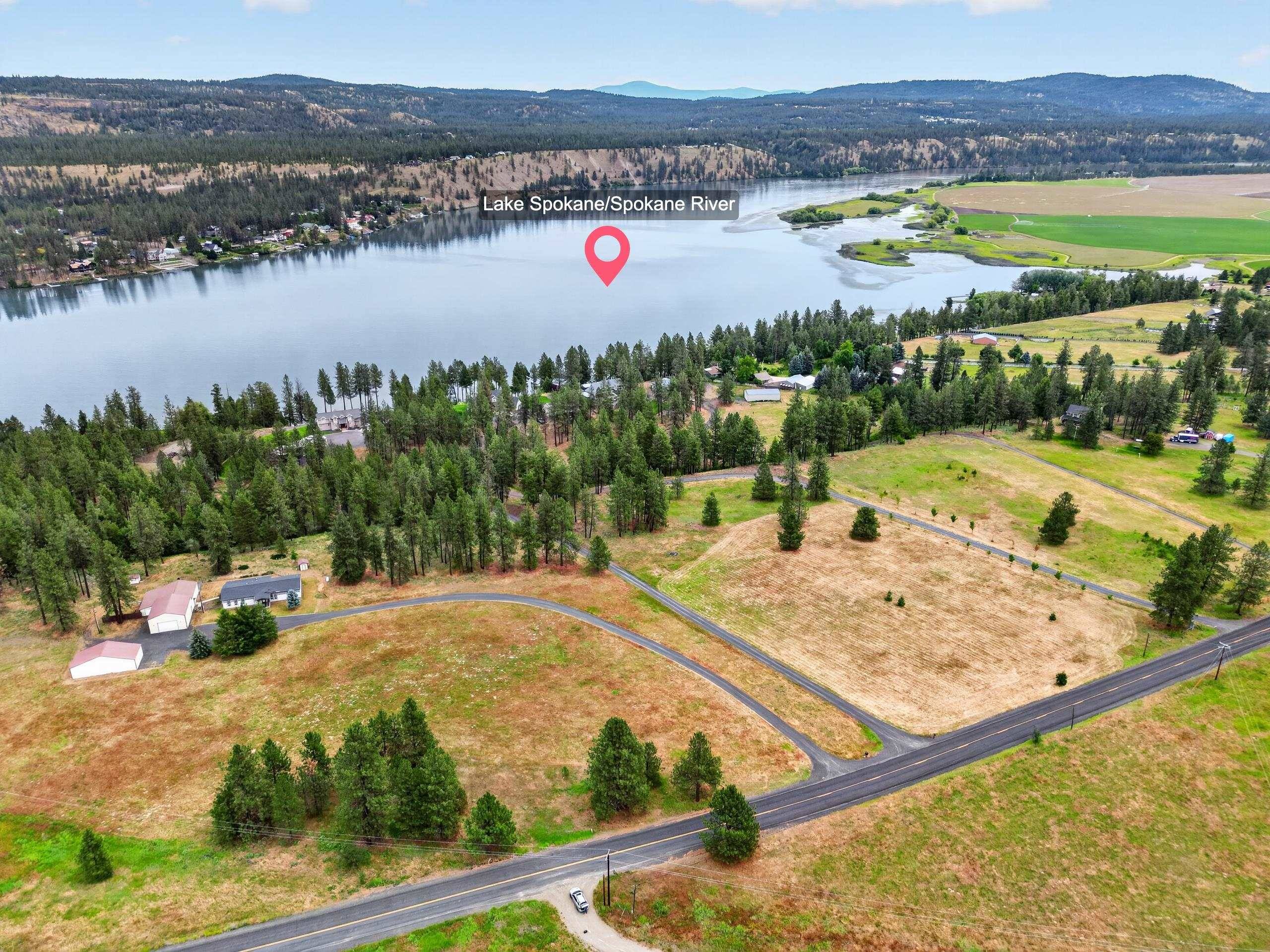 18911 N South Bank Rd, Nine Mile Falls, WA 99026