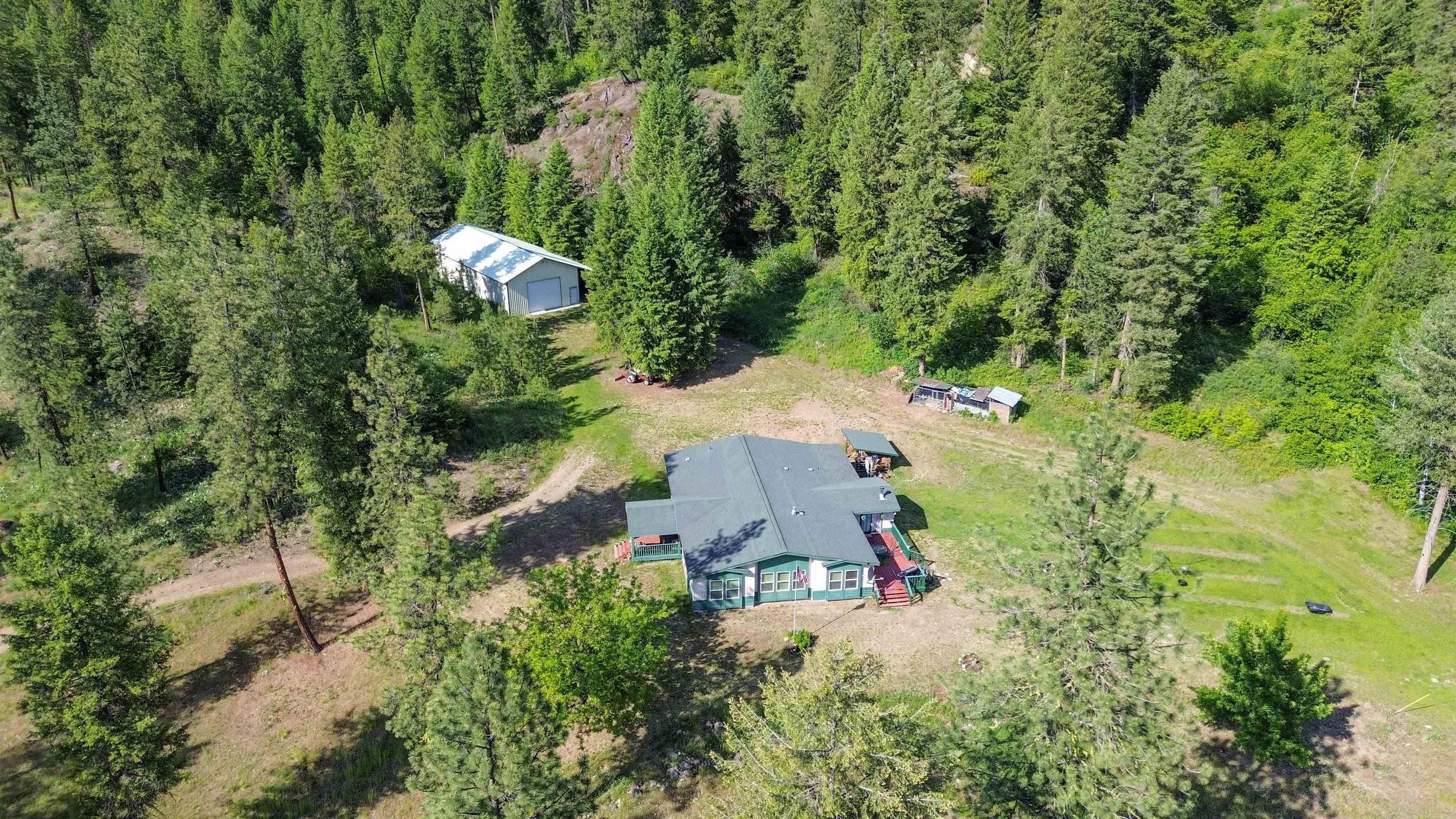 3434-A Rockcut Rd, Kettle Falls, WA 99141