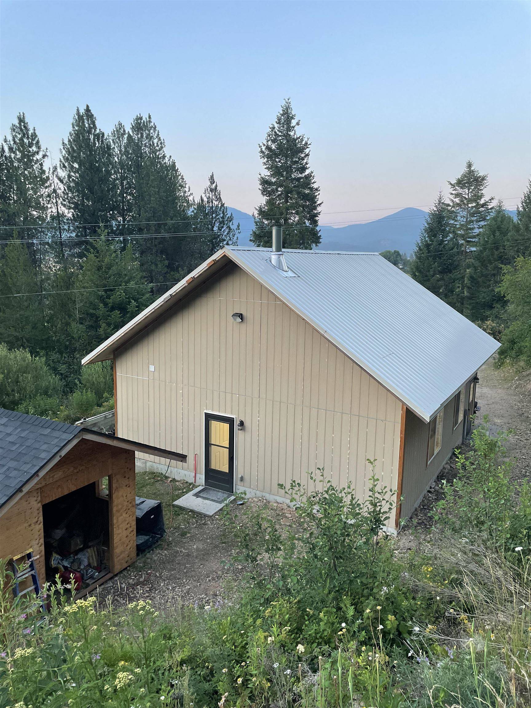 2190 Heine Rd, Chewelah, WA 99109