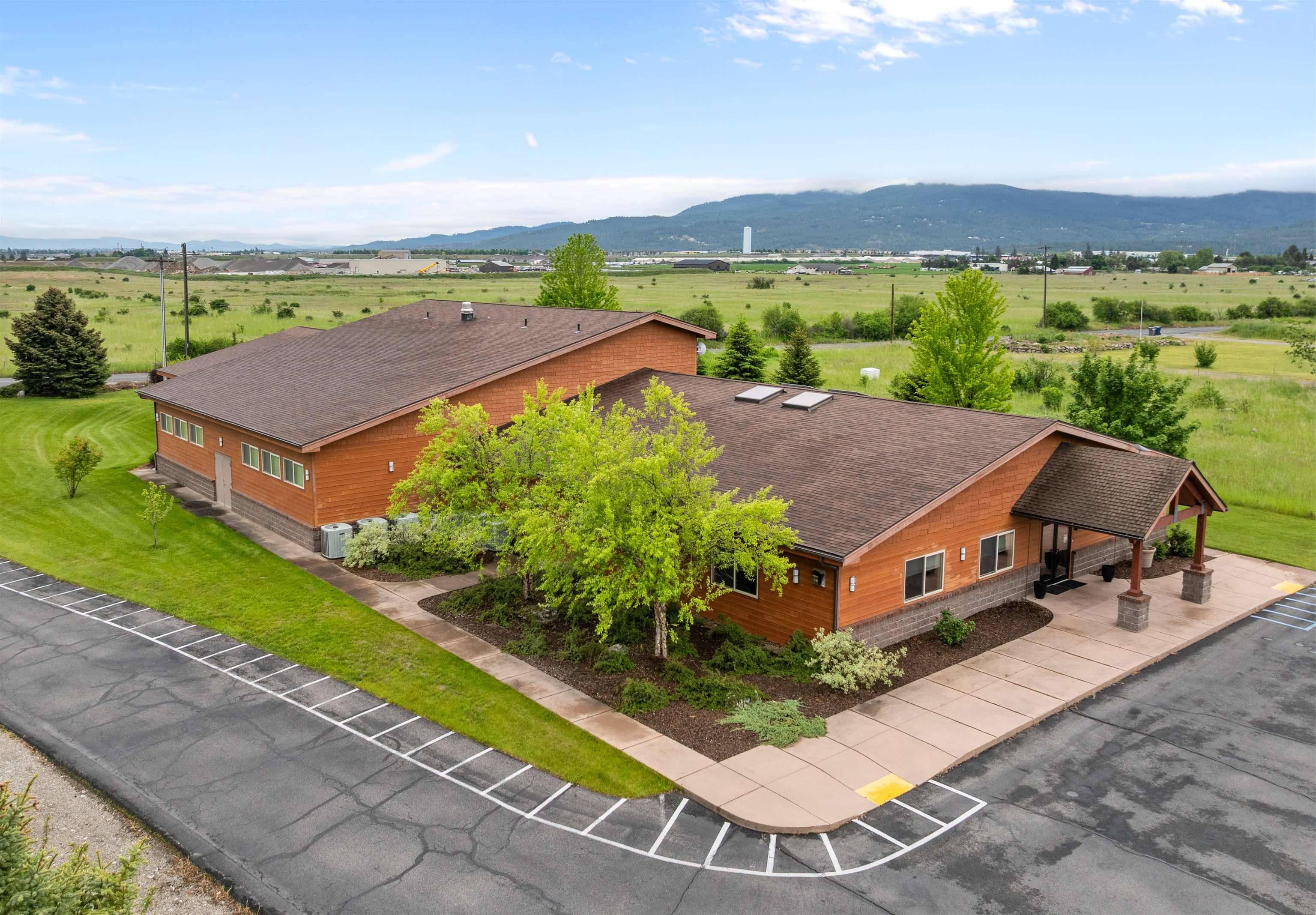 6701 N Idaho Rd, Newman Lake, WA 99025