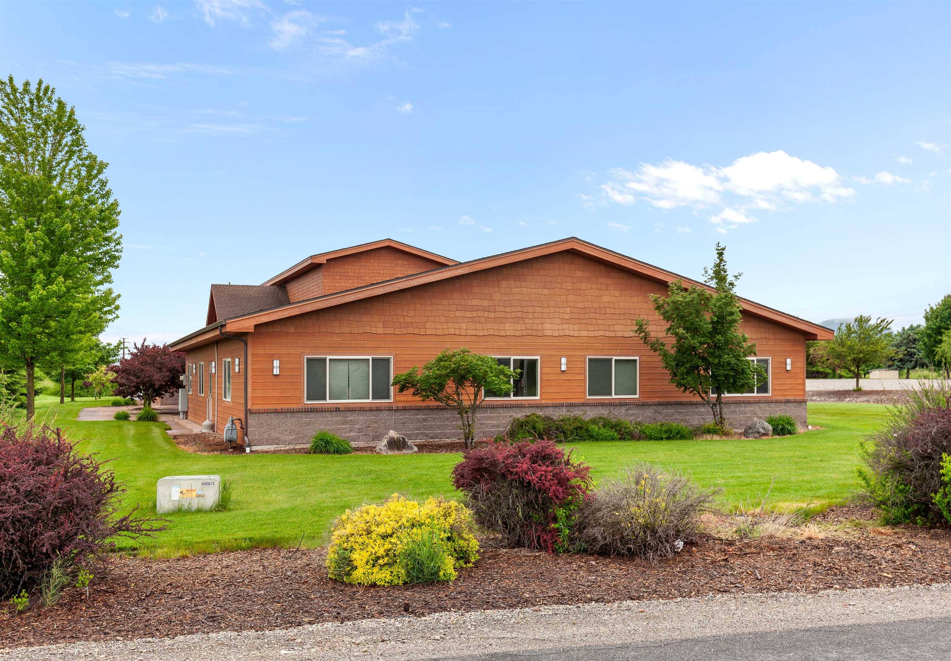 6701 N Idaho Rd, Newman Lake, WA 99025