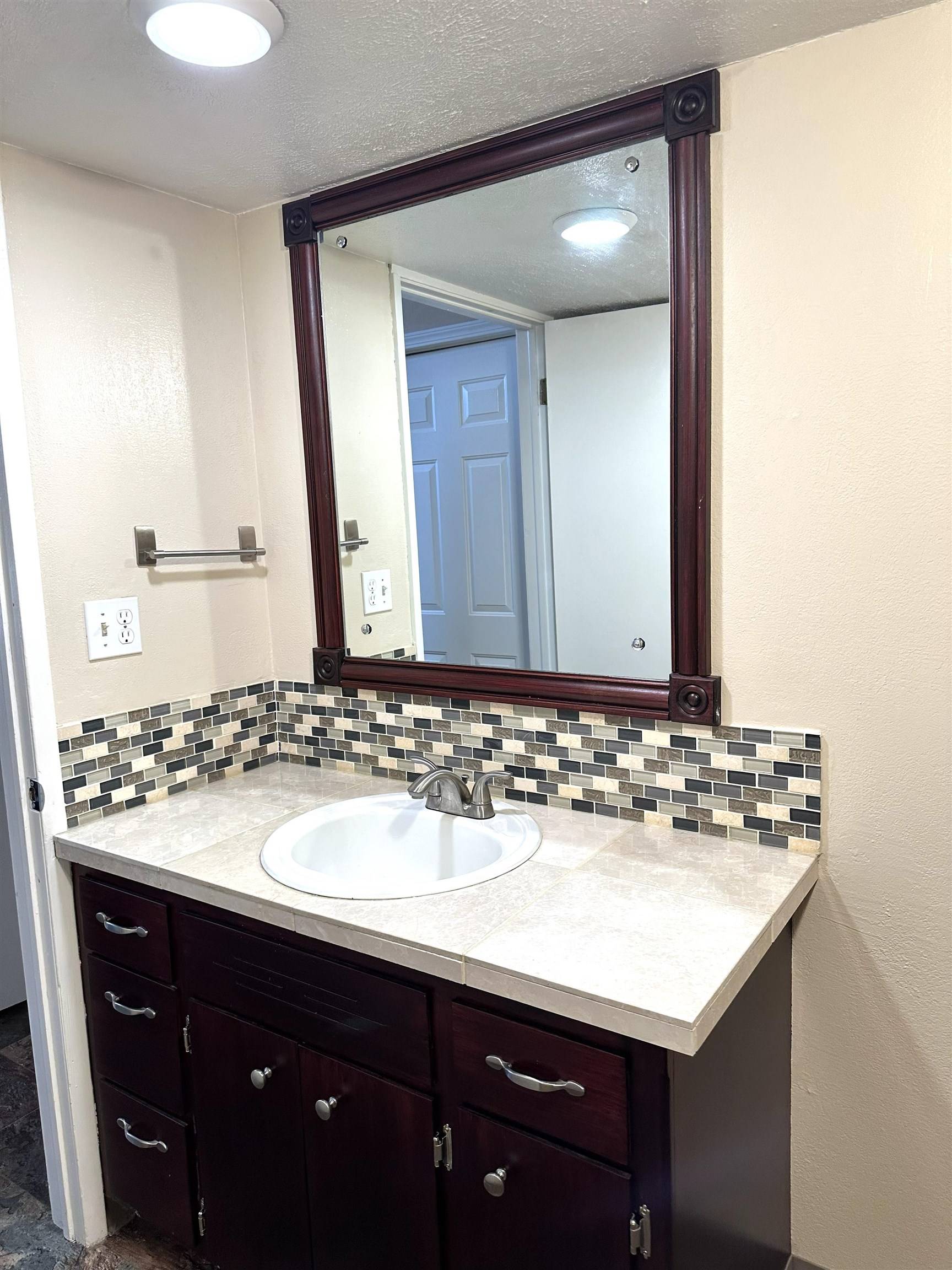 12123 E 22nd Ave, Spokane Valley, WA 99206