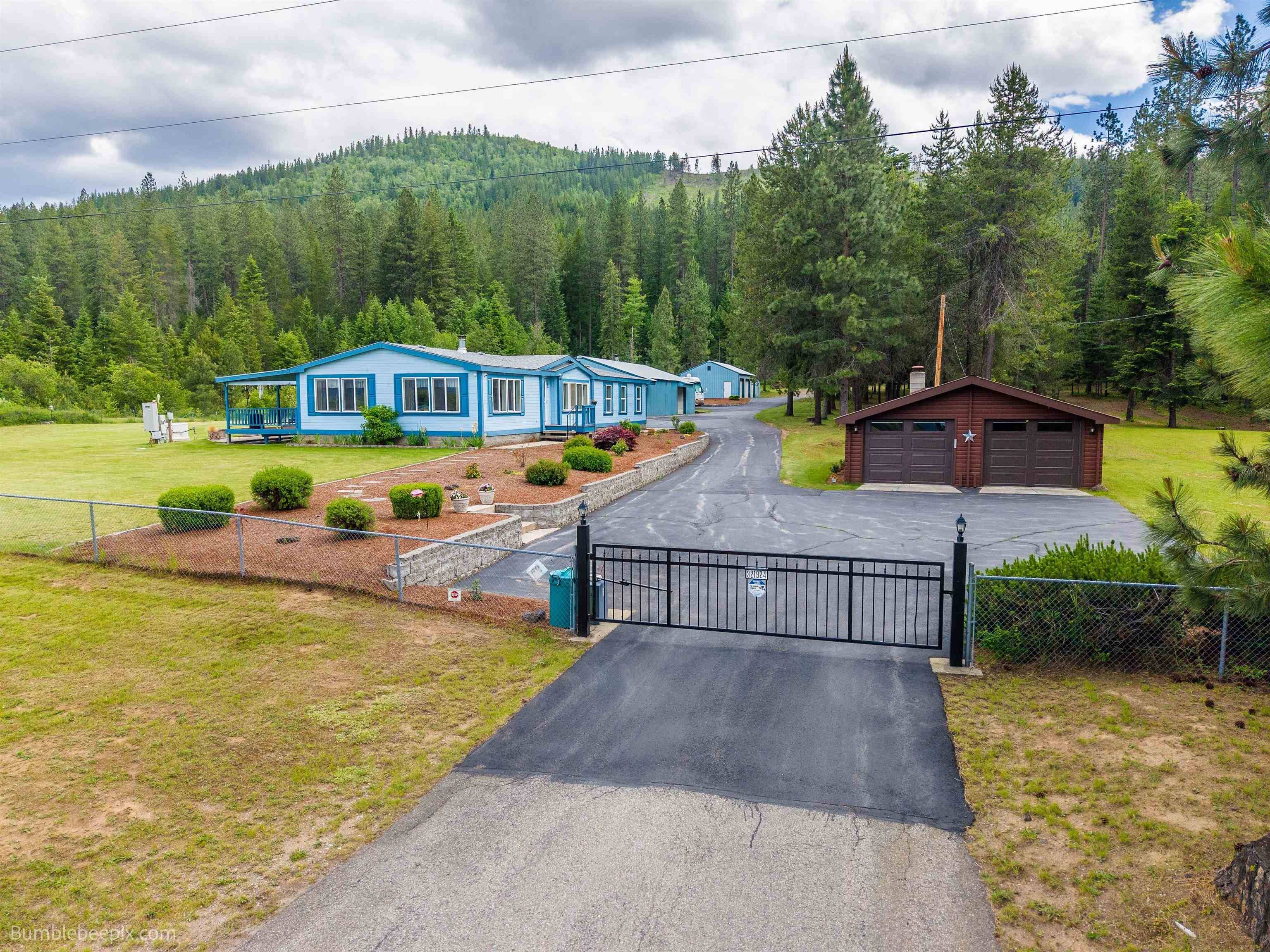 321924 Hwy 2 Hwy, Newport, WA 99156