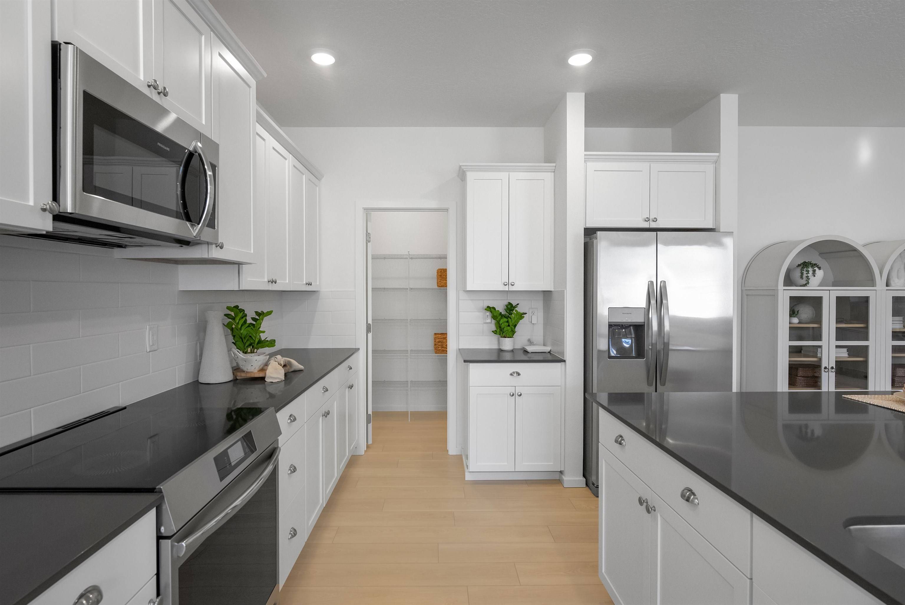 4161 W Vel View Rd, Spokane, WA 99208