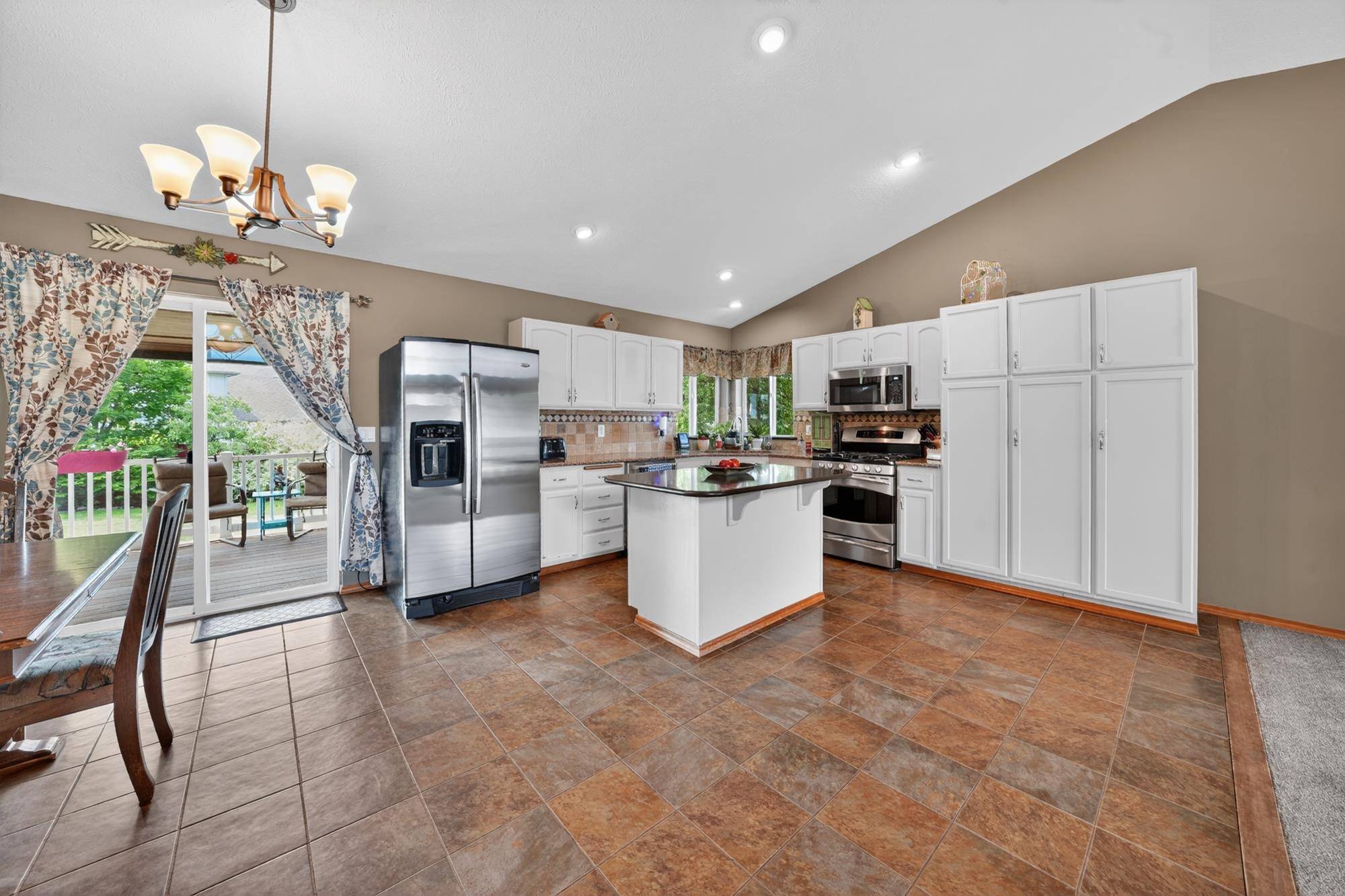 18520 E 9th Ct, Spokane Valley, WA 99016