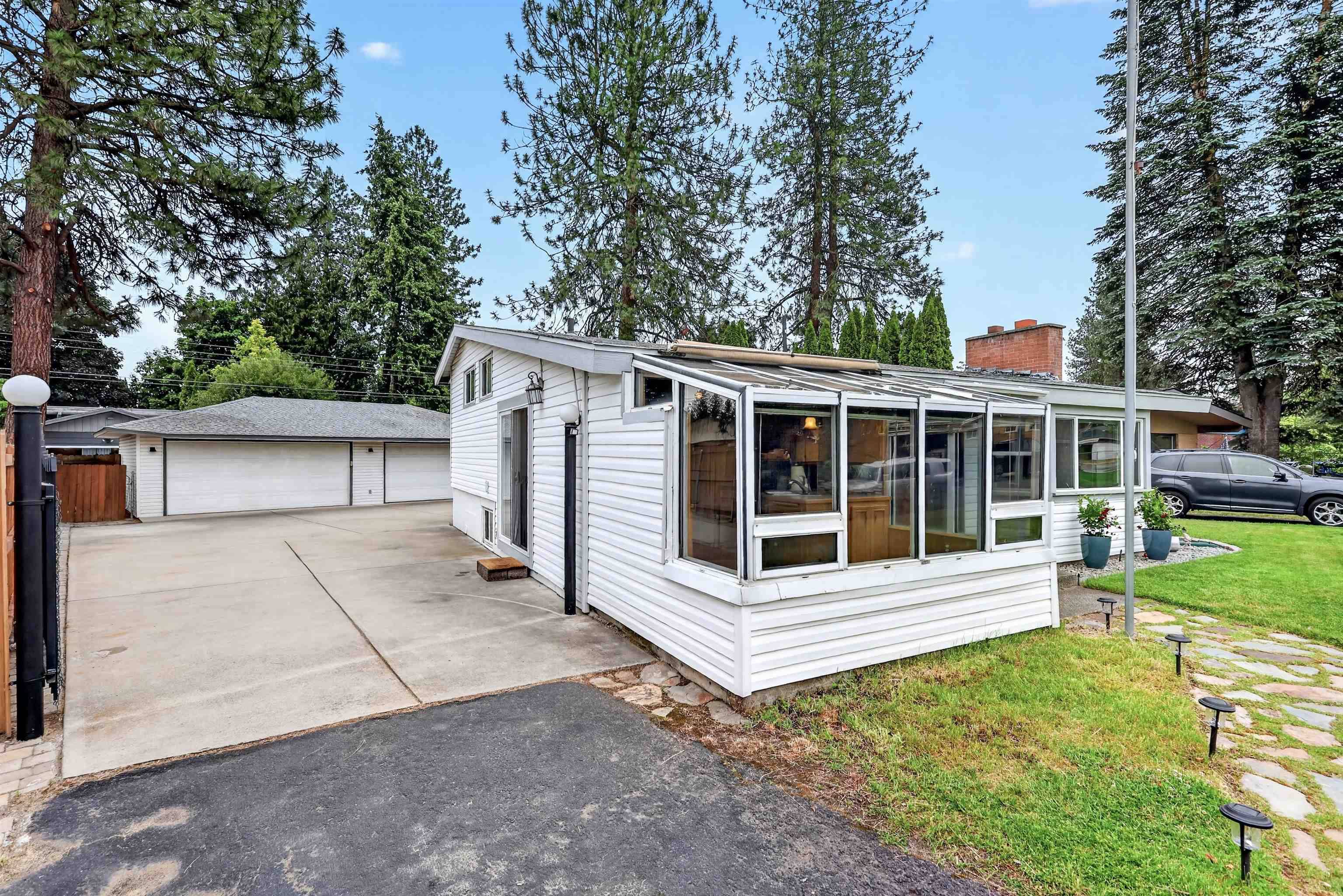 6714 N Stevens St, Spokane, WA 99208