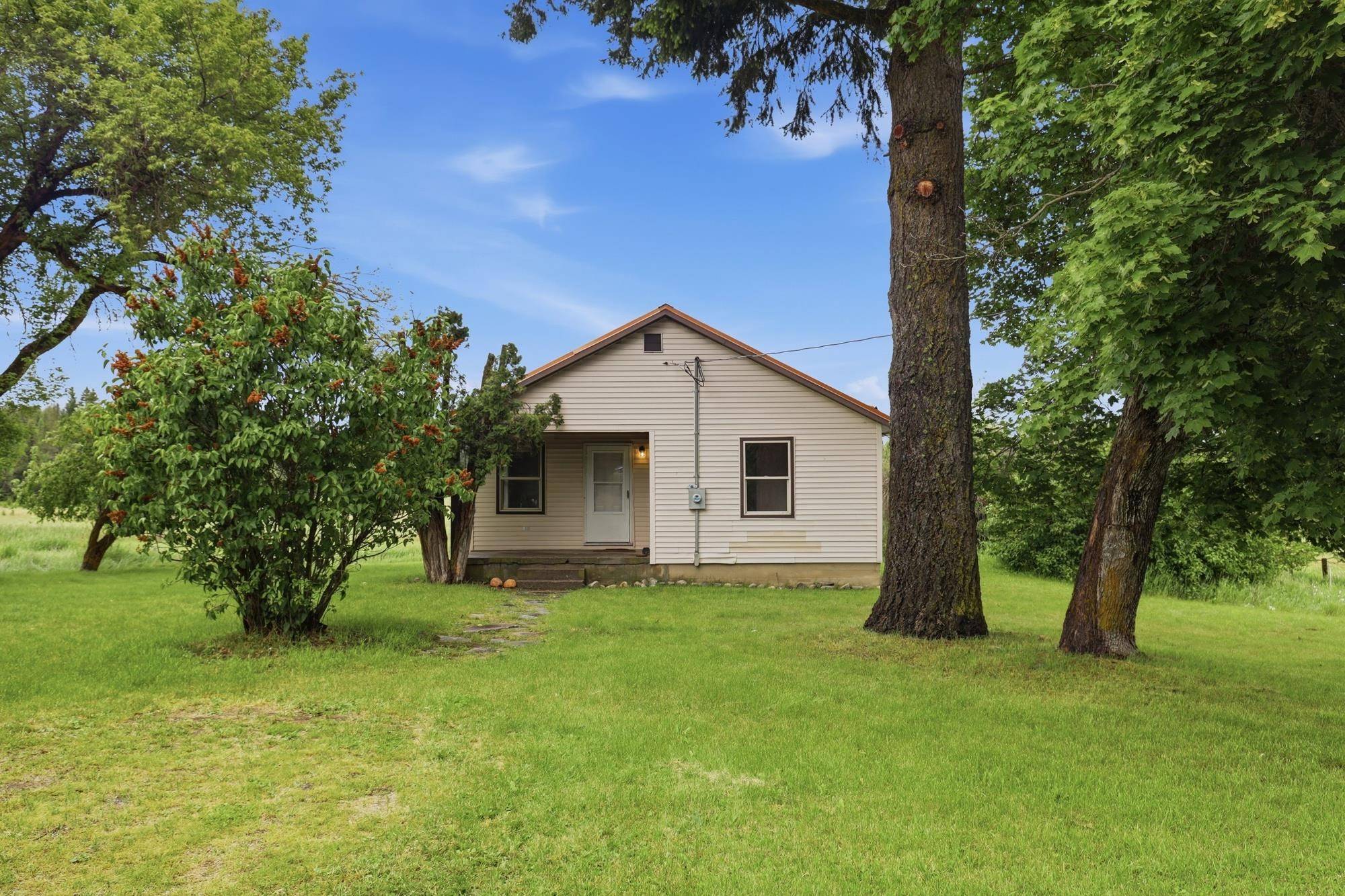 320871 Highway 2, Newport, WA 99156