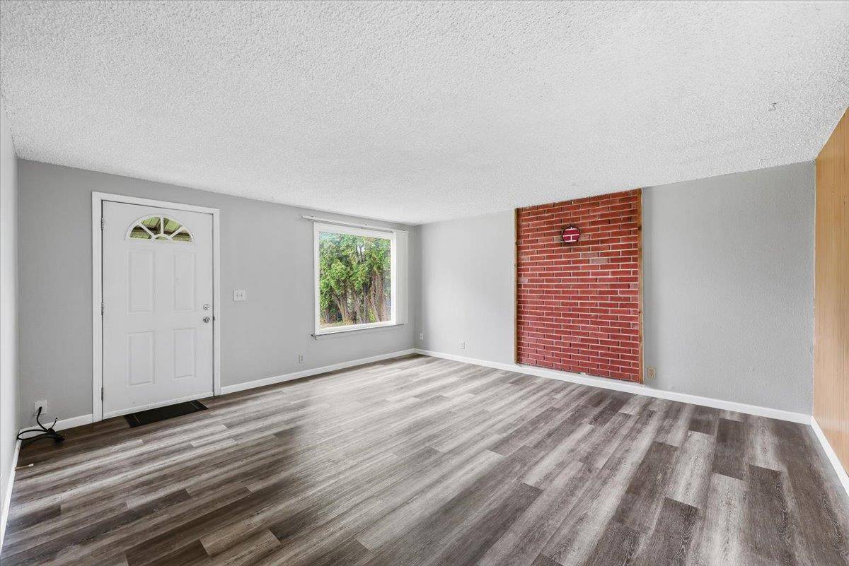 19 N Conklin Rd, Spokane Valley, WA 99037