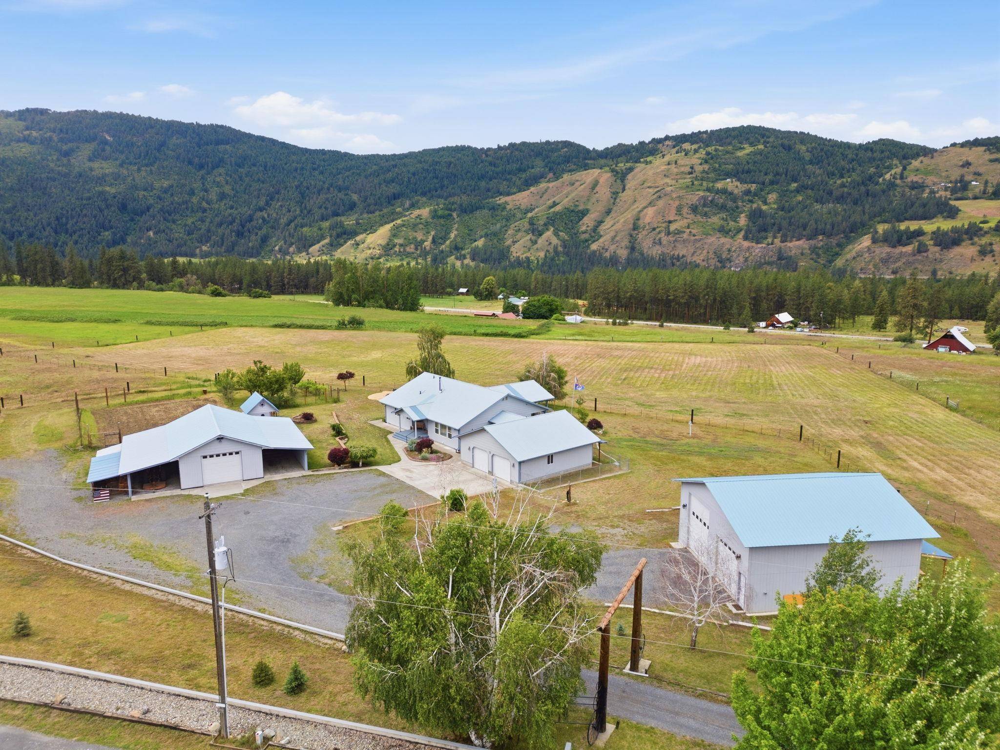 2386 Woodlark WAY, Evans, WA 99126
