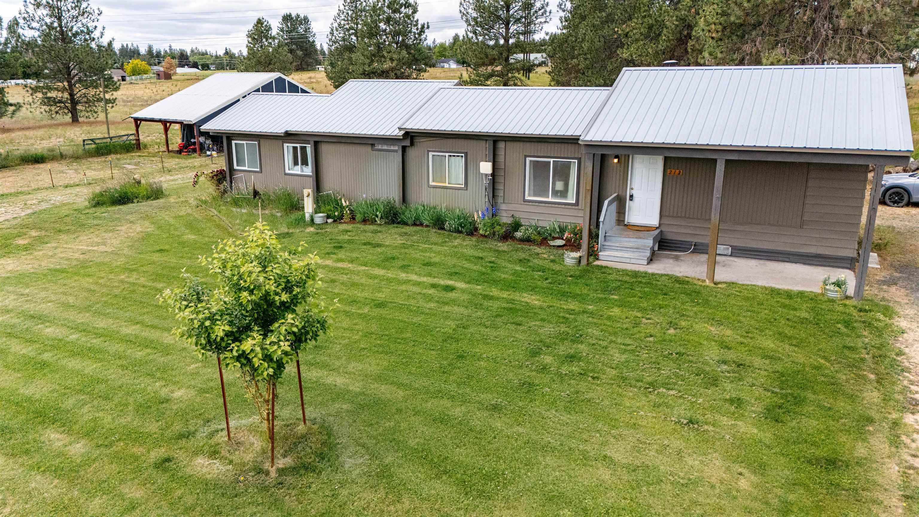 212 E Donna Ln, Colbert, WA 99005