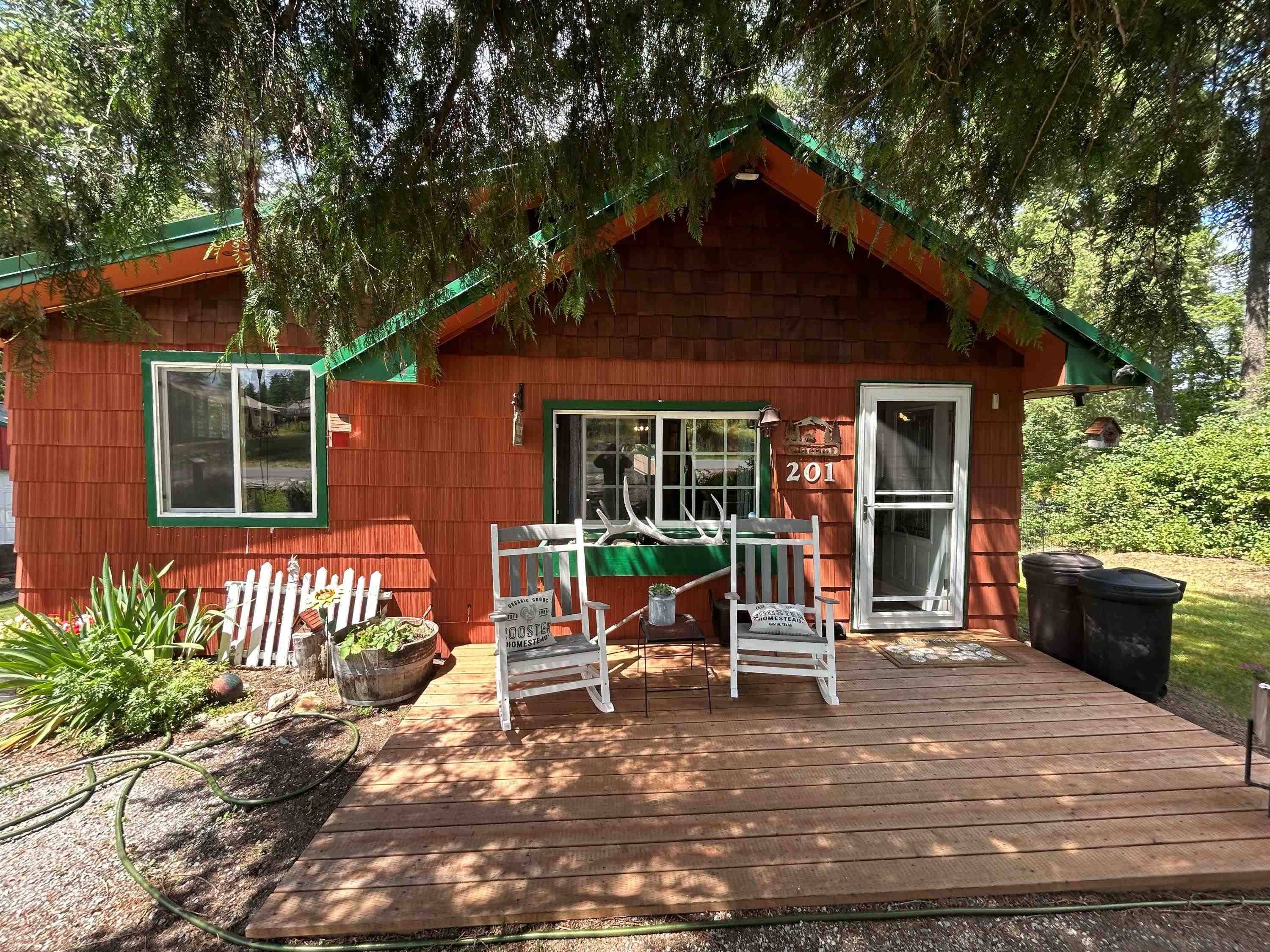 201 Fir Ln, Newport, WA 99156