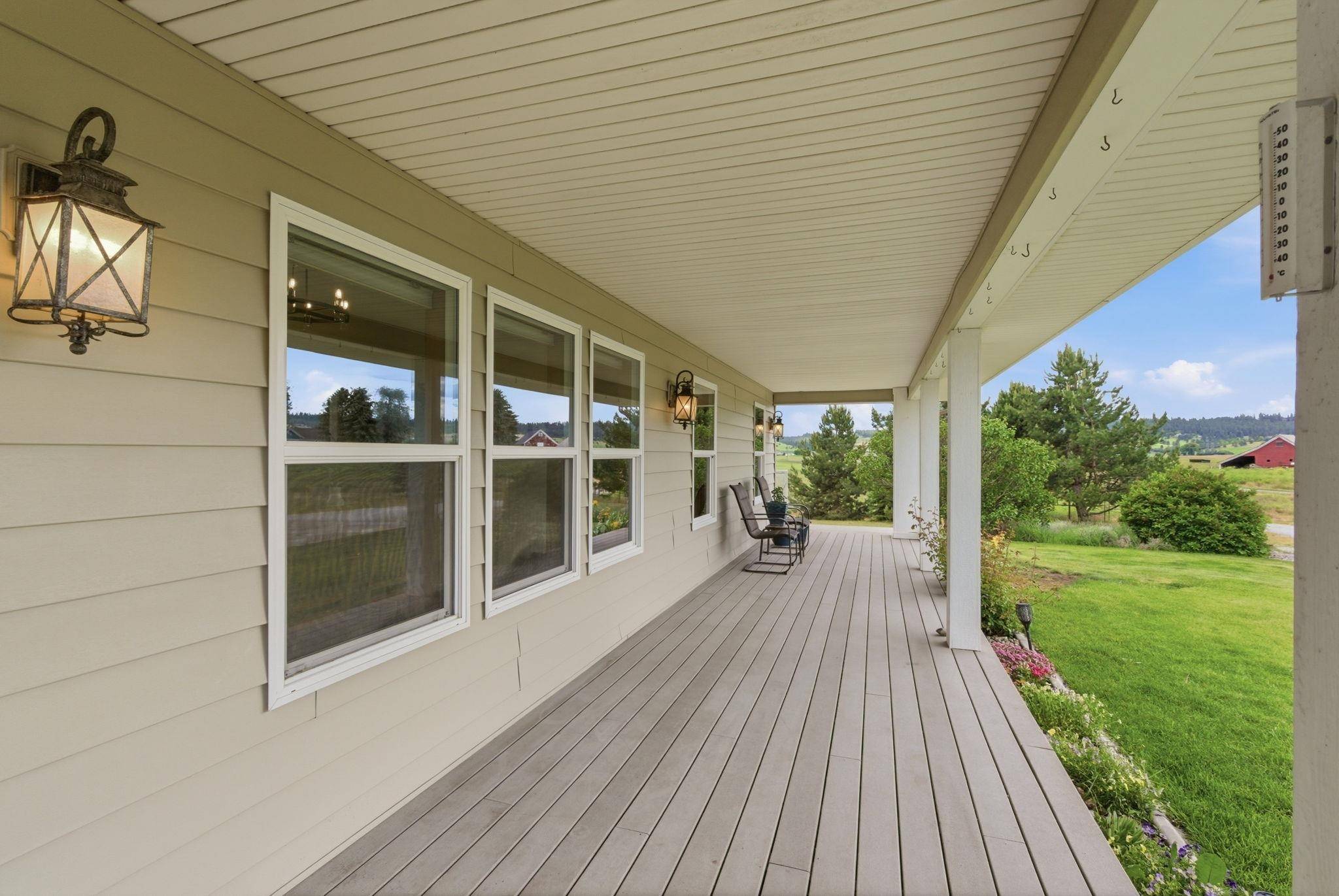 6321 E Peone Rd, Mead, WA 99021
