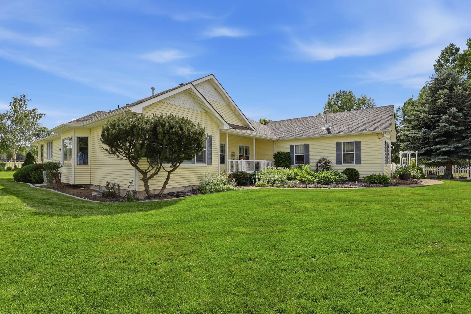 6909 W Ridgeway Dr, Deer Park, WA 99006