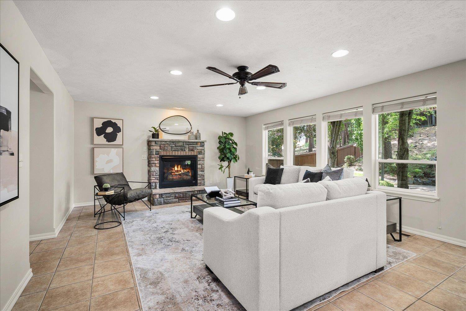 2406 S Scenic Blvd, Spokane, WA 99224