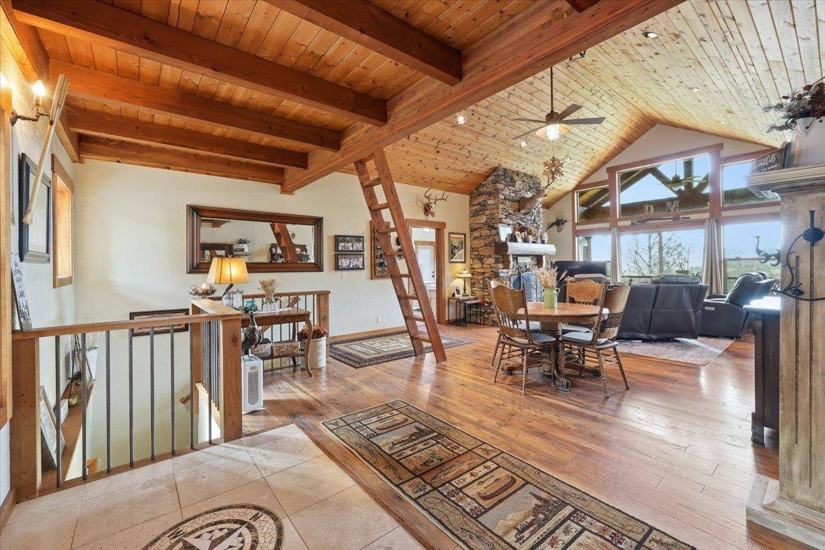 31795 Ringneck Lane East, Davenport, WA 99122