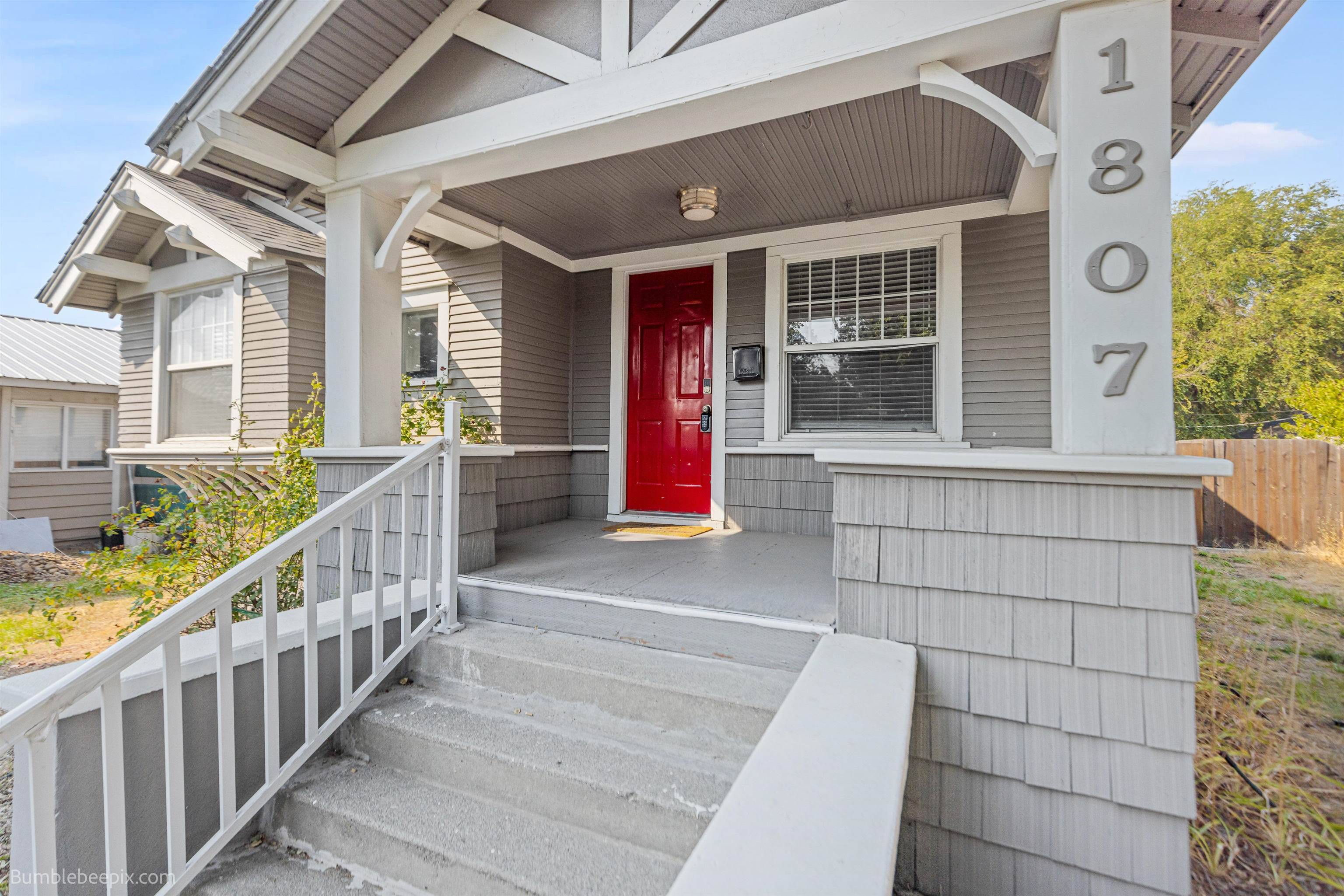 1807 E Boone Ave, Spokane, WA 99202