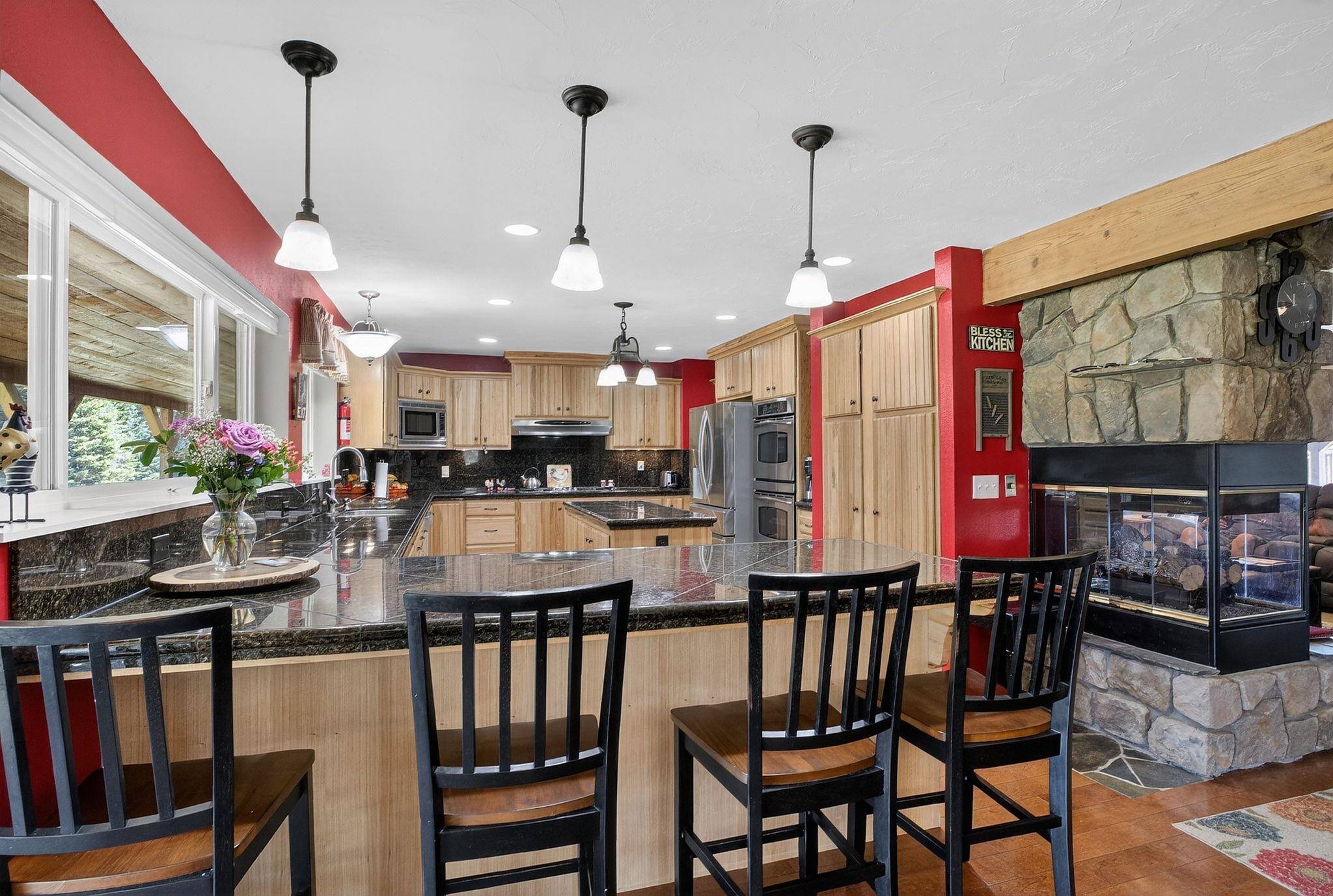 8831 Coyote Trail Rd, Newport, WA 99156