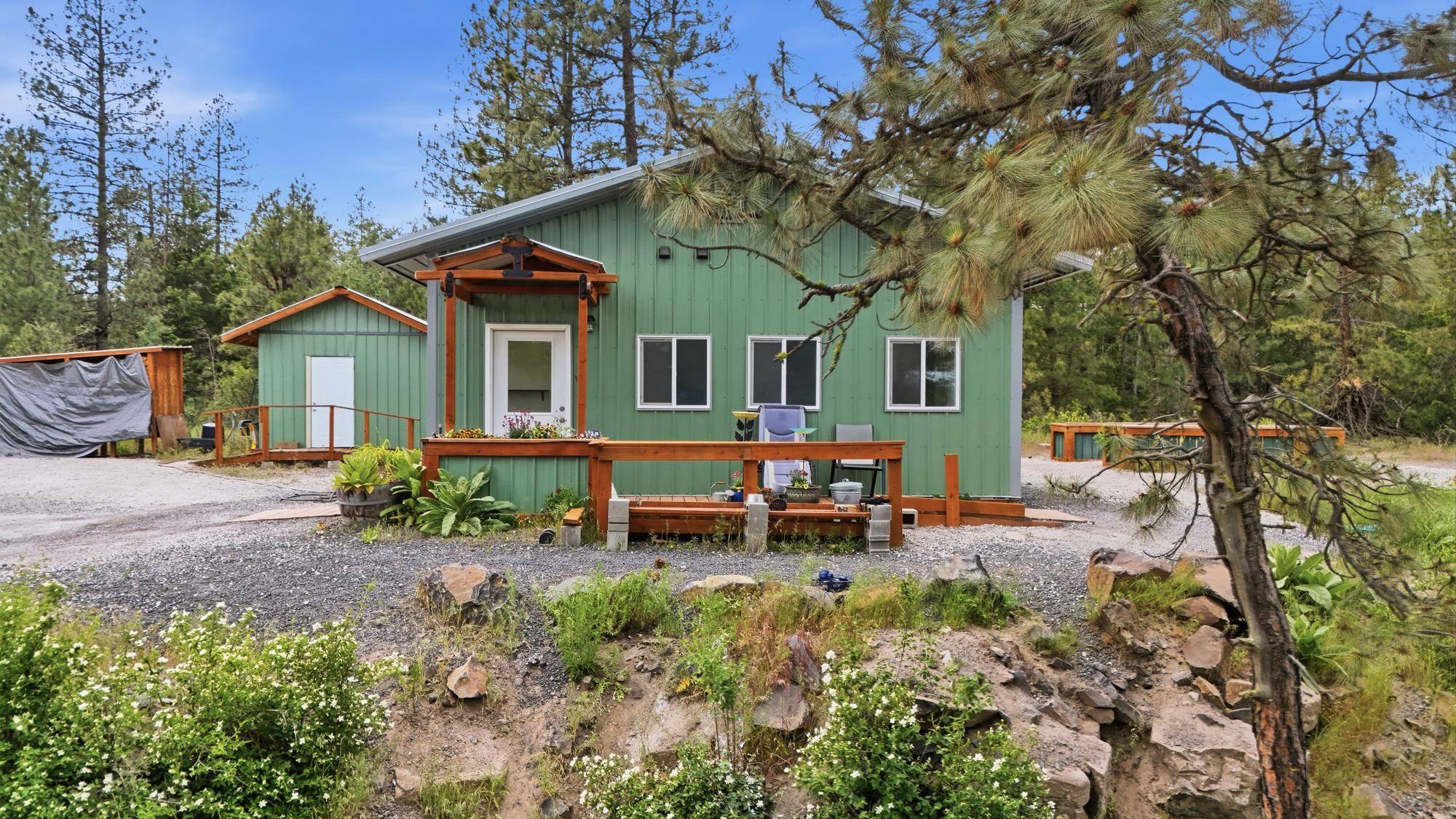 22718 W Martha Ln, Reardan, WA 99224