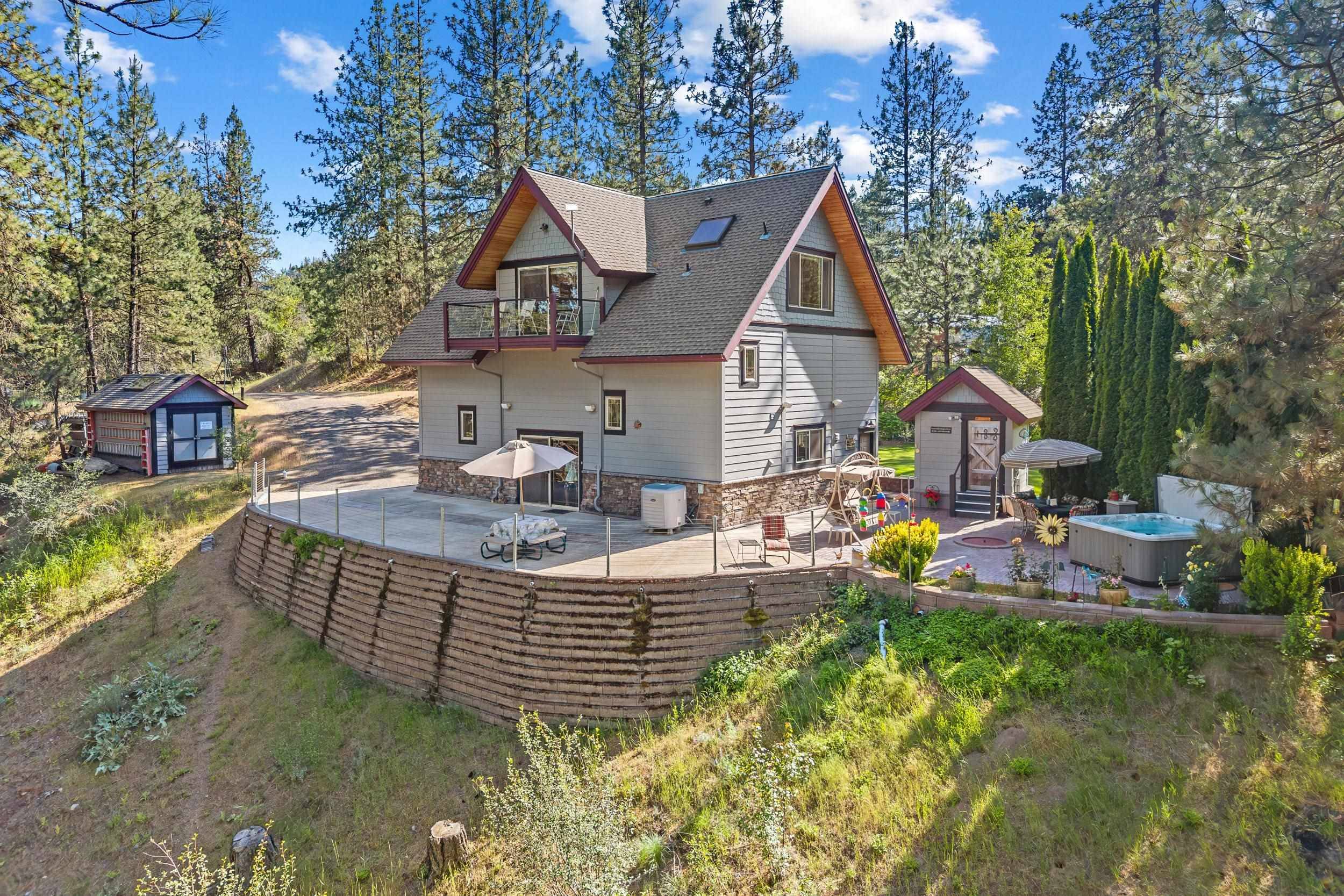 41840 N Porcupine Bay Rd, Davenport, WA 99122