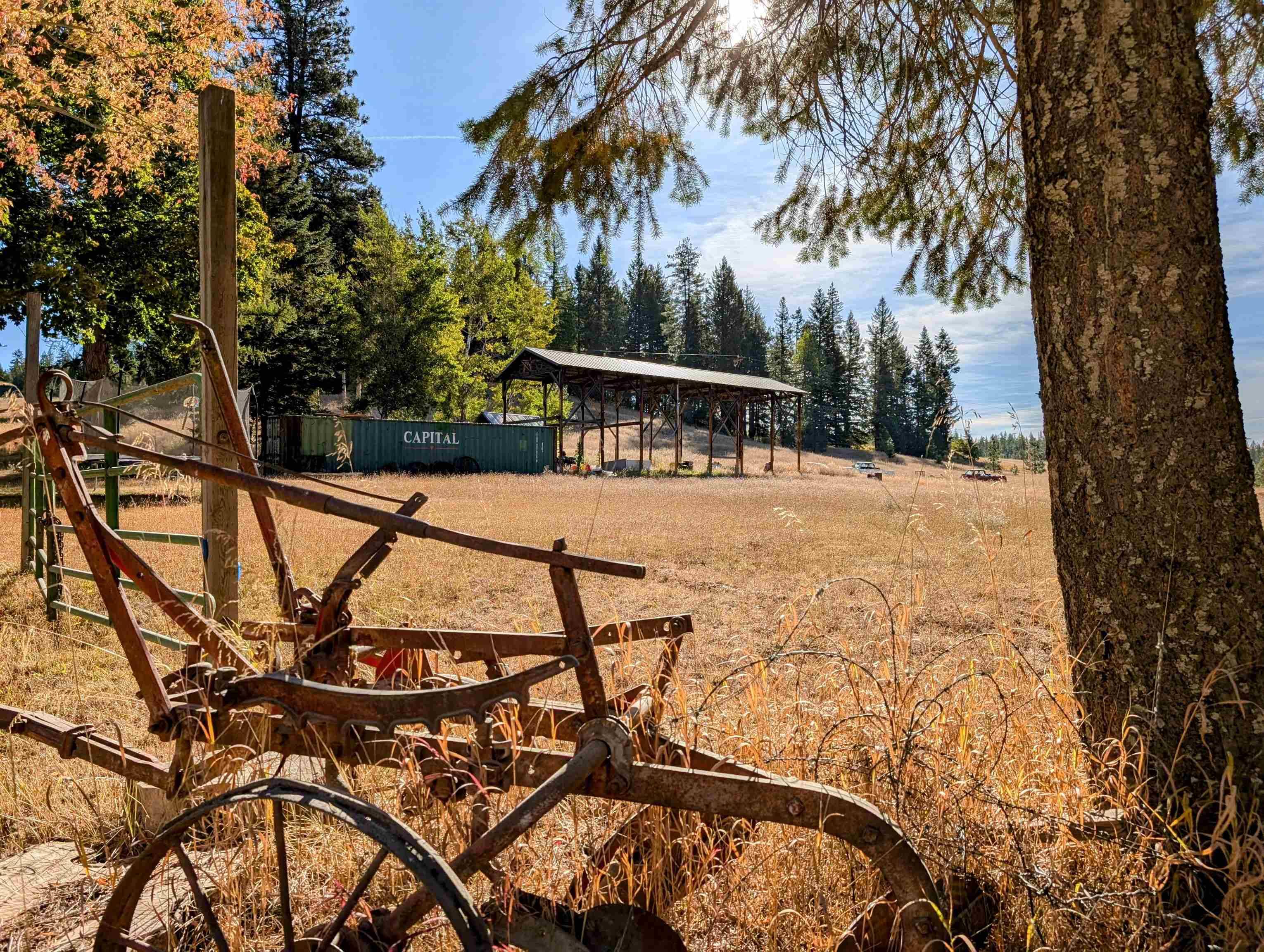 4439 Whittier Rd, Clayton, WA 99110