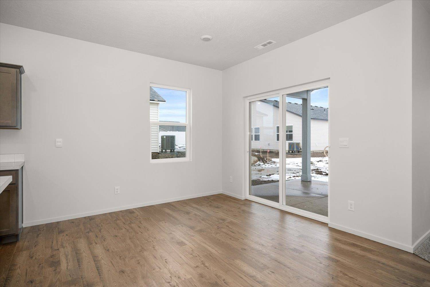 13540 W Sprague Ave, Airway Heights, WA 99001