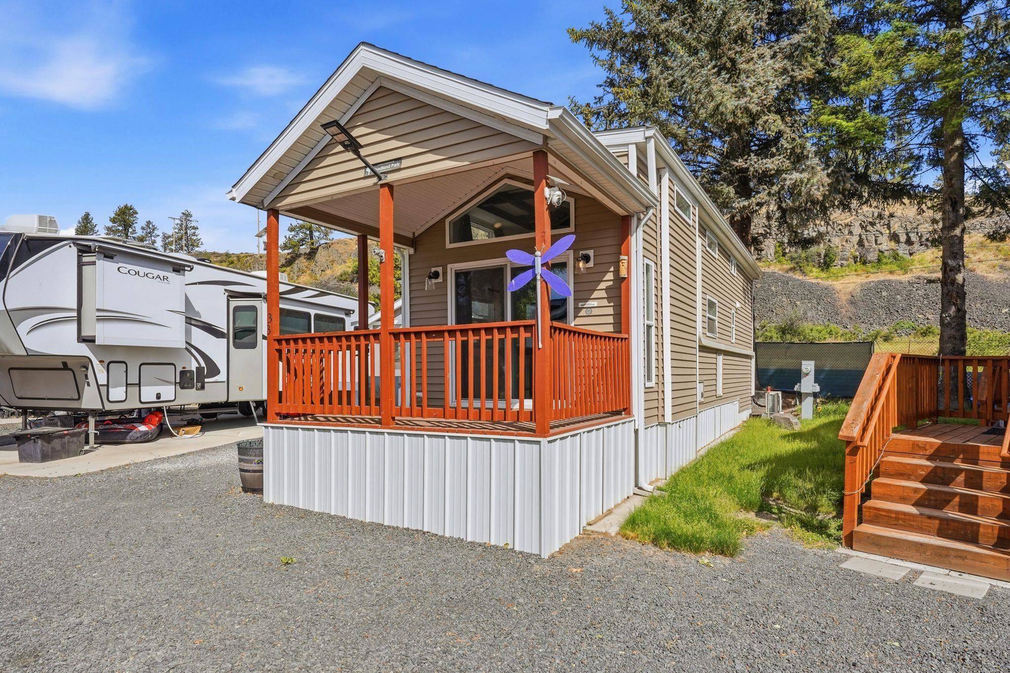 18617 W Williams Lake Rd #33, Cheney, WA 99004